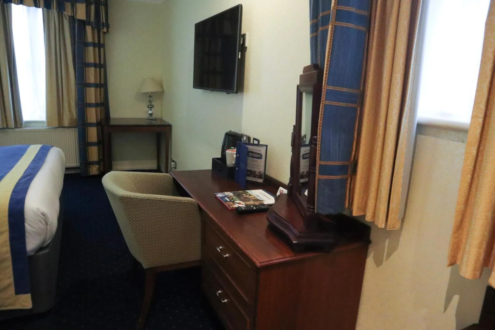 Bed in The George Hotel