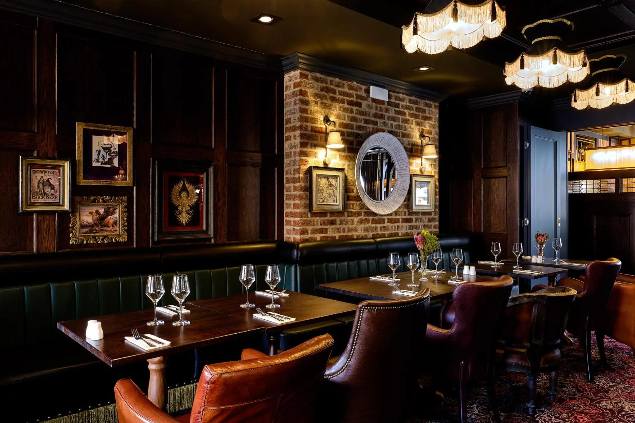 Restaurant/places to eat in Caledonian Hotel