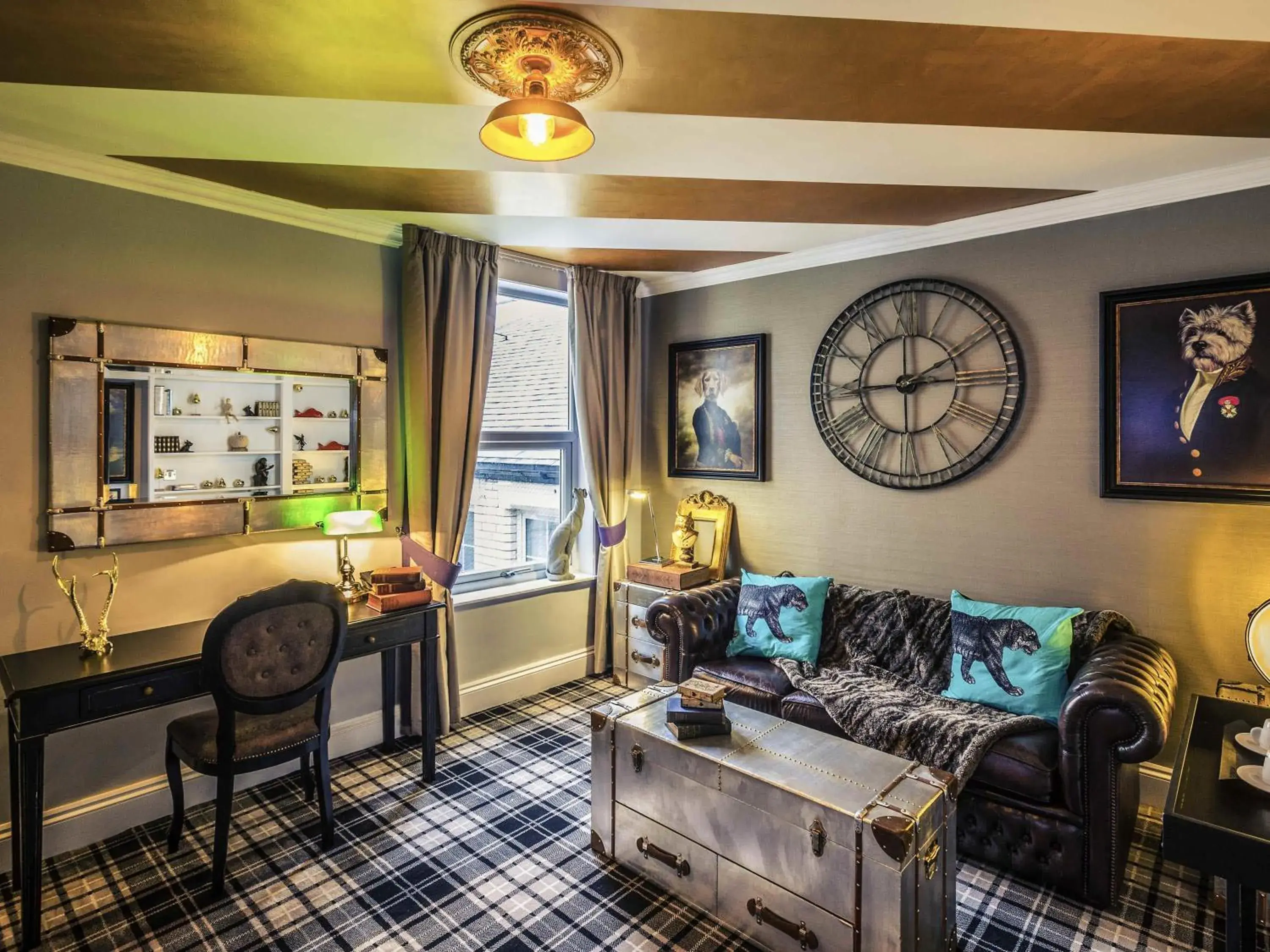 Property building in Mercure Nottingham City Centre Hotel Property building in Mercure Nottingham City Centre Hotel