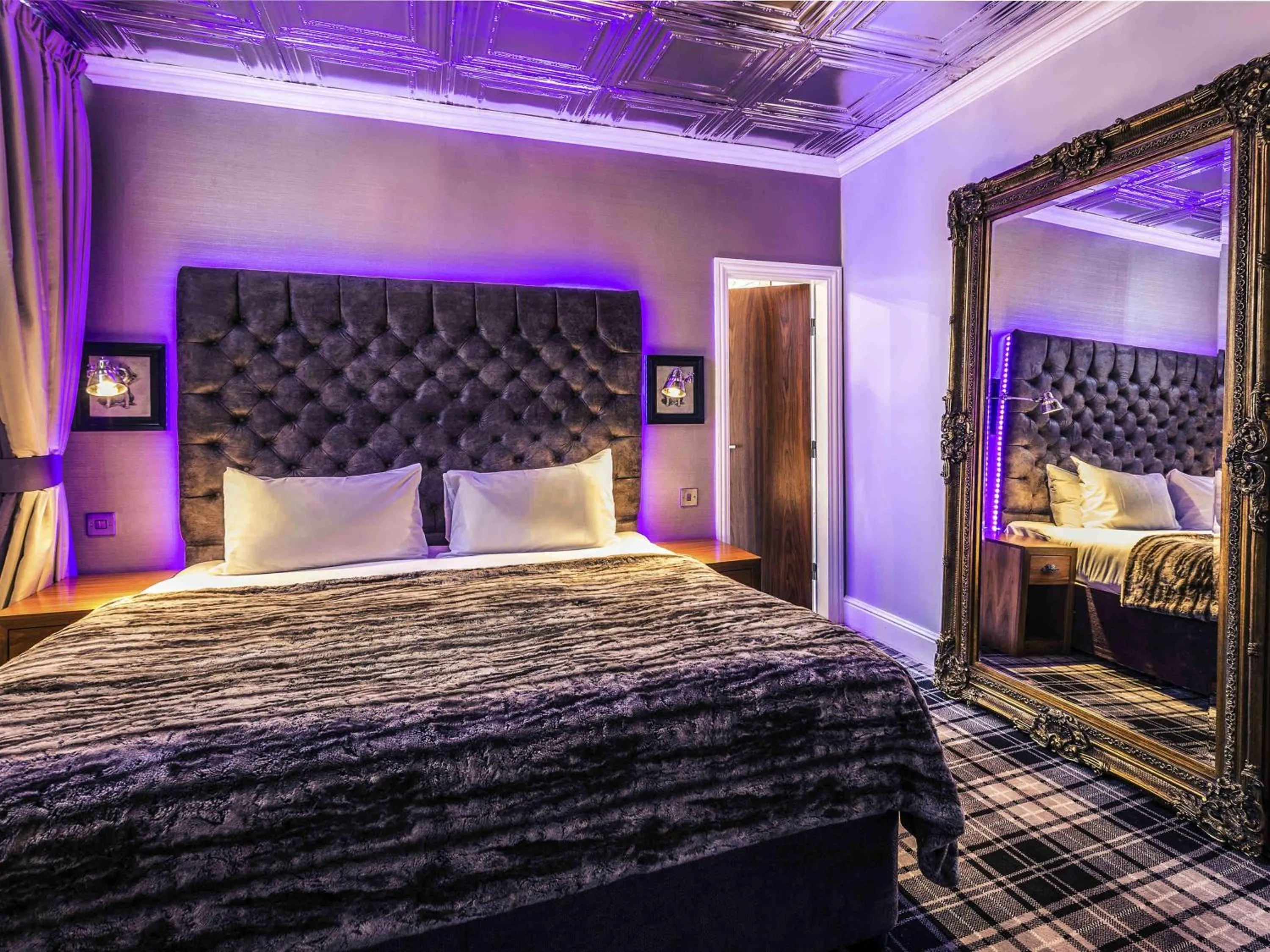 Other, Bed in Mercure Nottingham City Centre Hotel