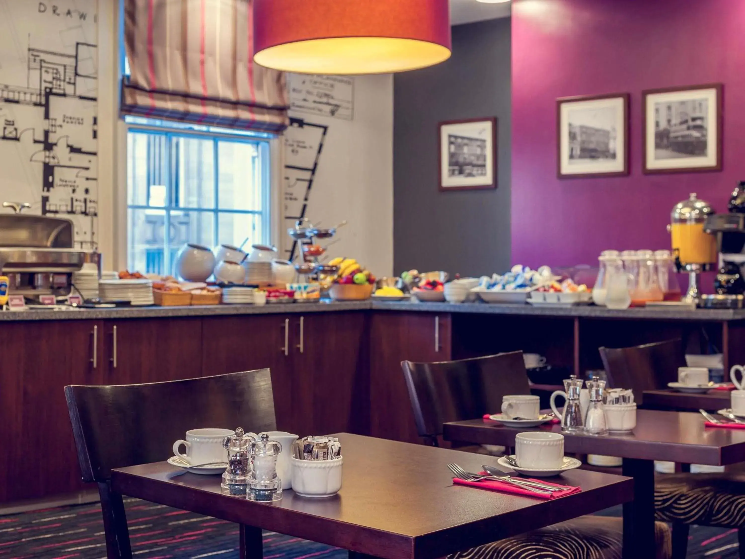 Restaurant/places to eat in Mercure Nottingham City Centre Hotel Restaurant/places to eat in Mercure Nottingham City Centre Hotel