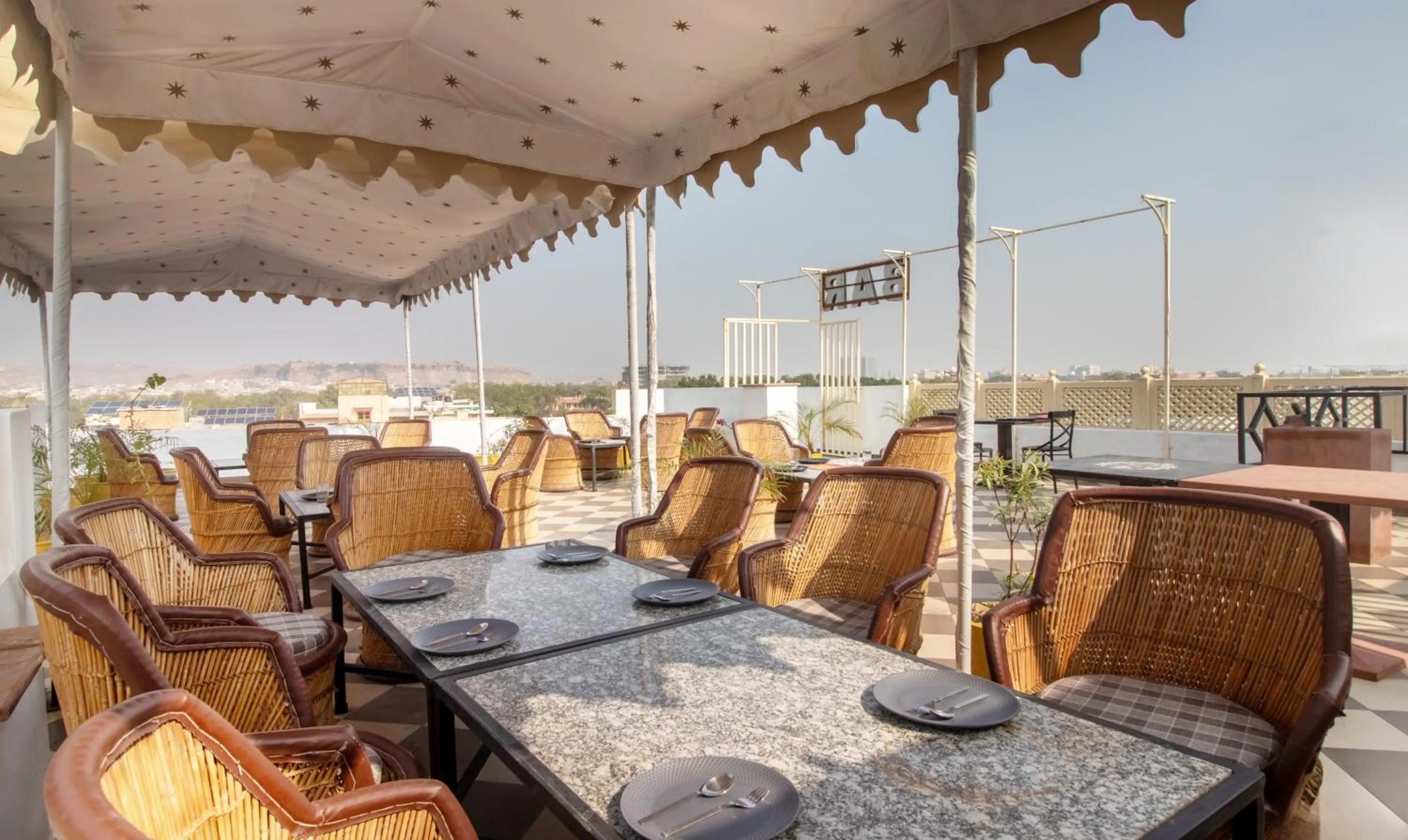 Restaurant/places to eat in Treebo Megh Niwas, 2 Km From Umaid Bhawan Palace