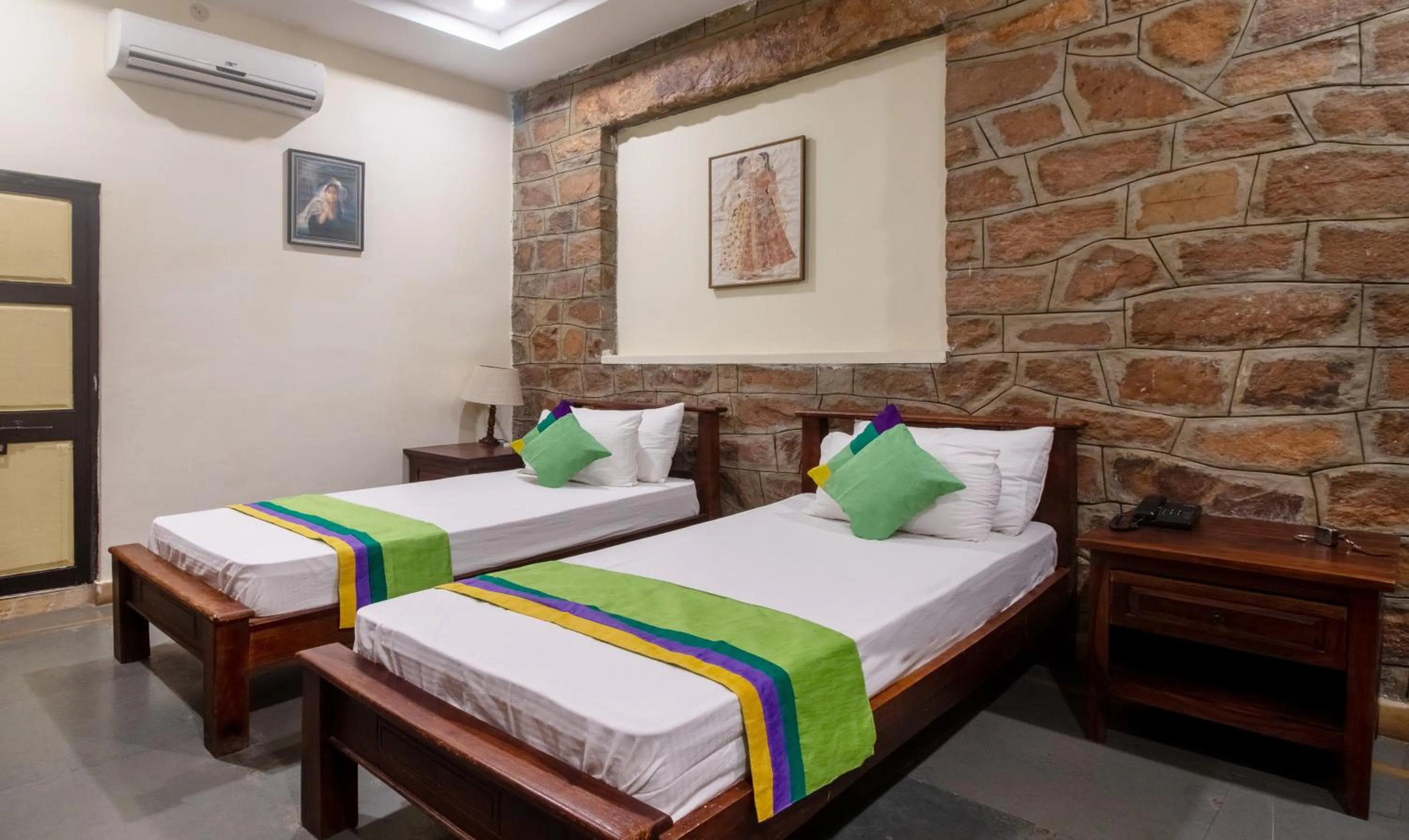 Bedroom, Bed in Treebo Megh Niwas, 2 Km From Umaid Bhawan Palace