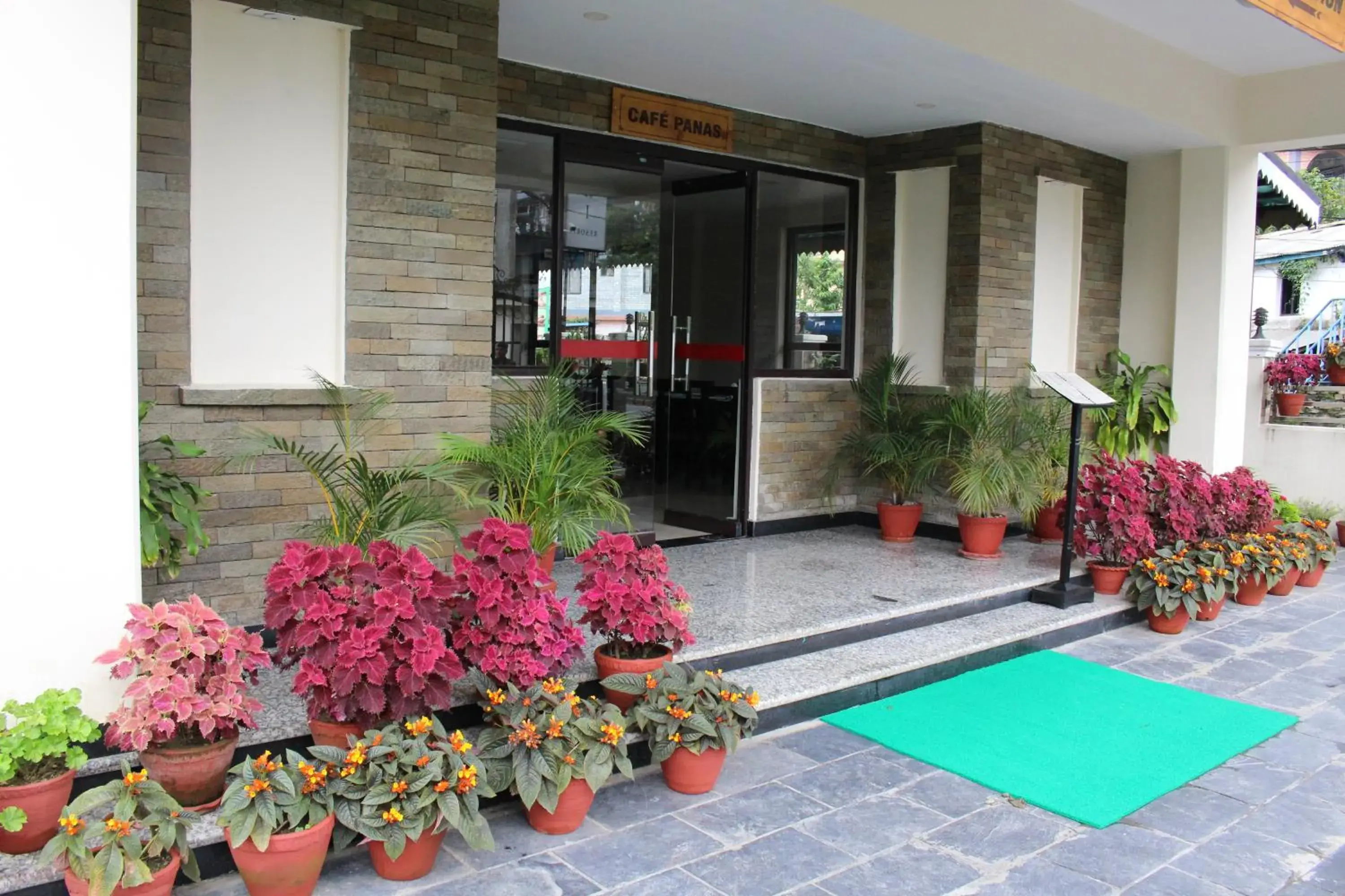 Restaurant/places to eat in Tuki Resort Pokhara Restaurant/places to eat in Tuki Resort Pokhara