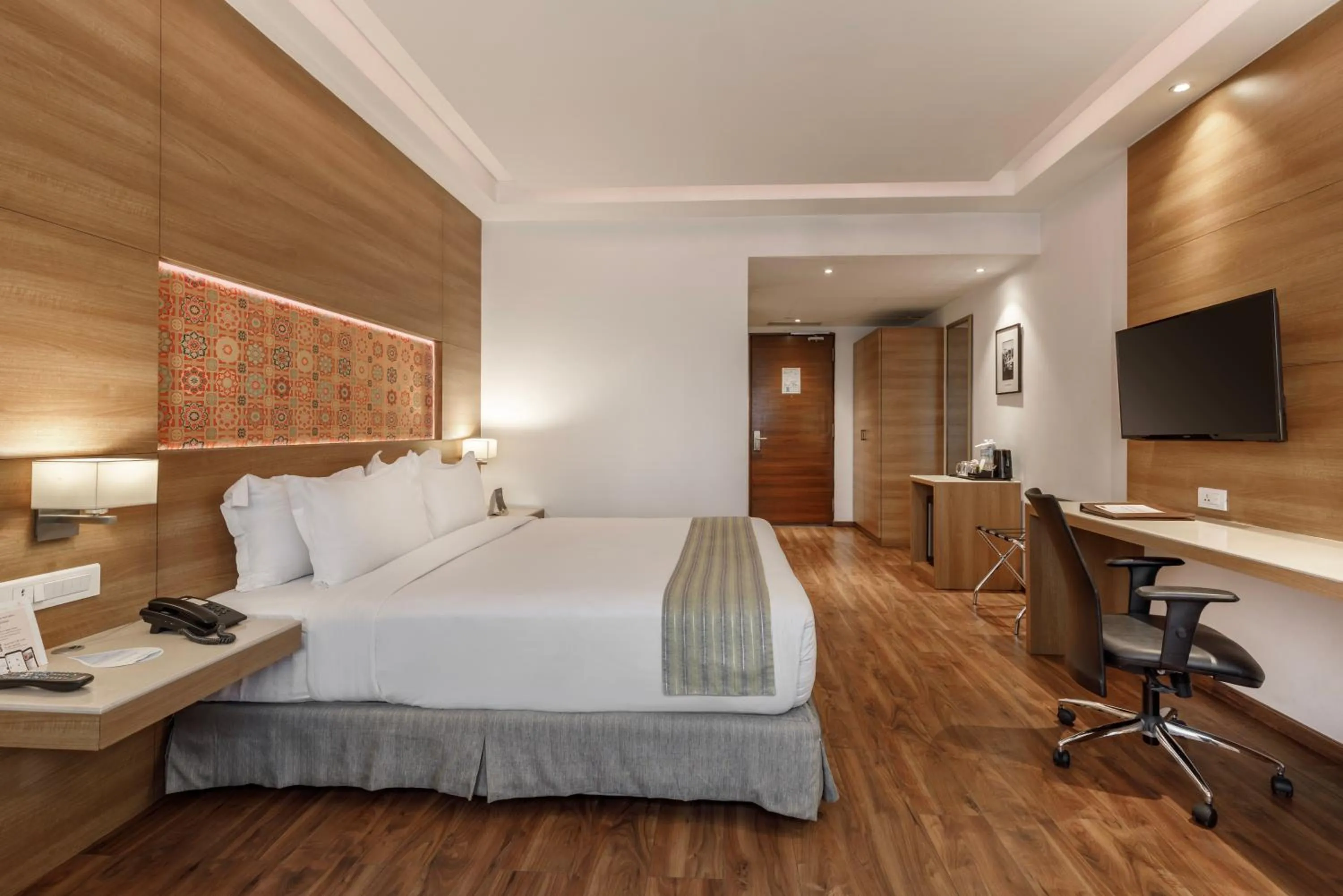 Photo of the whole room, Bed in Hotel Ambassador by ACE Hotels