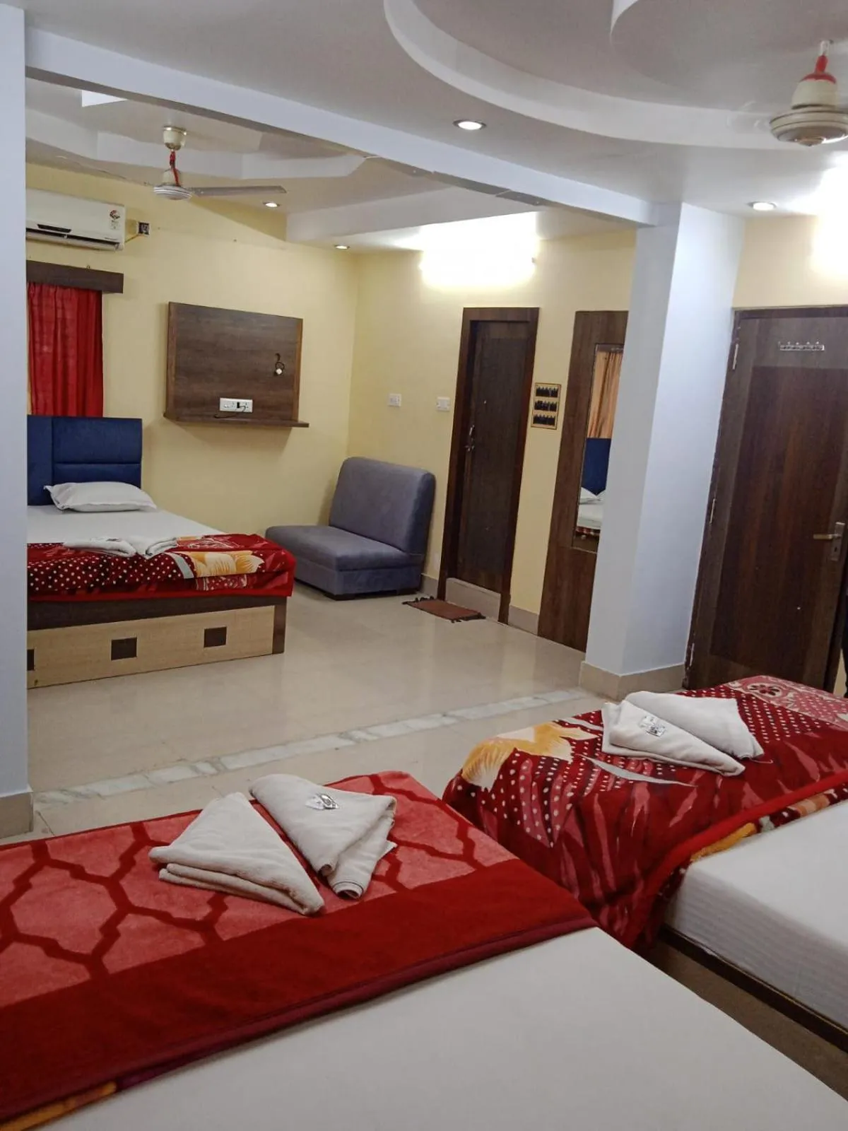 Bed in Hotel Srikrishna International