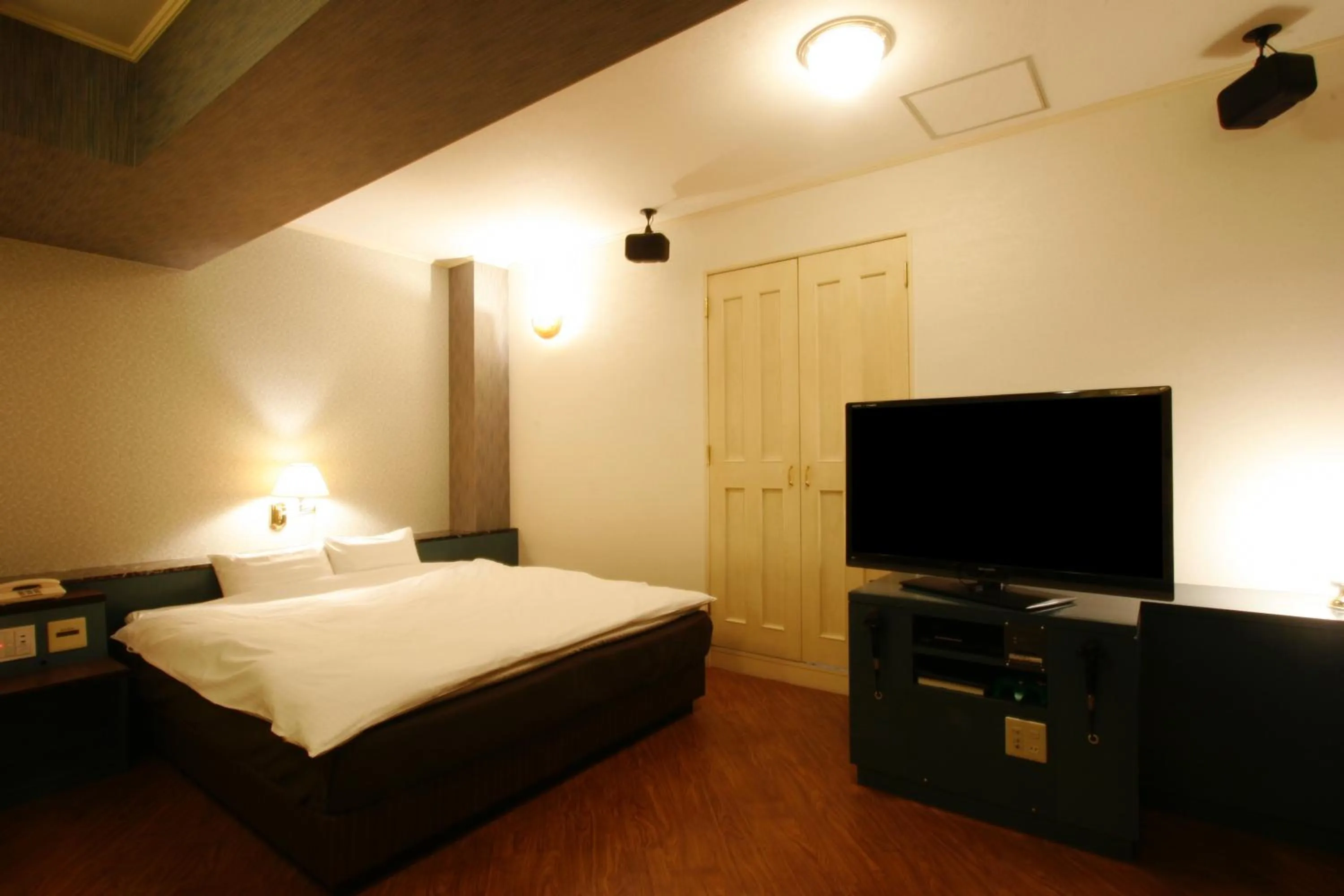 Photo of the whole room, Bed in Hotel NOA (Adult Only)