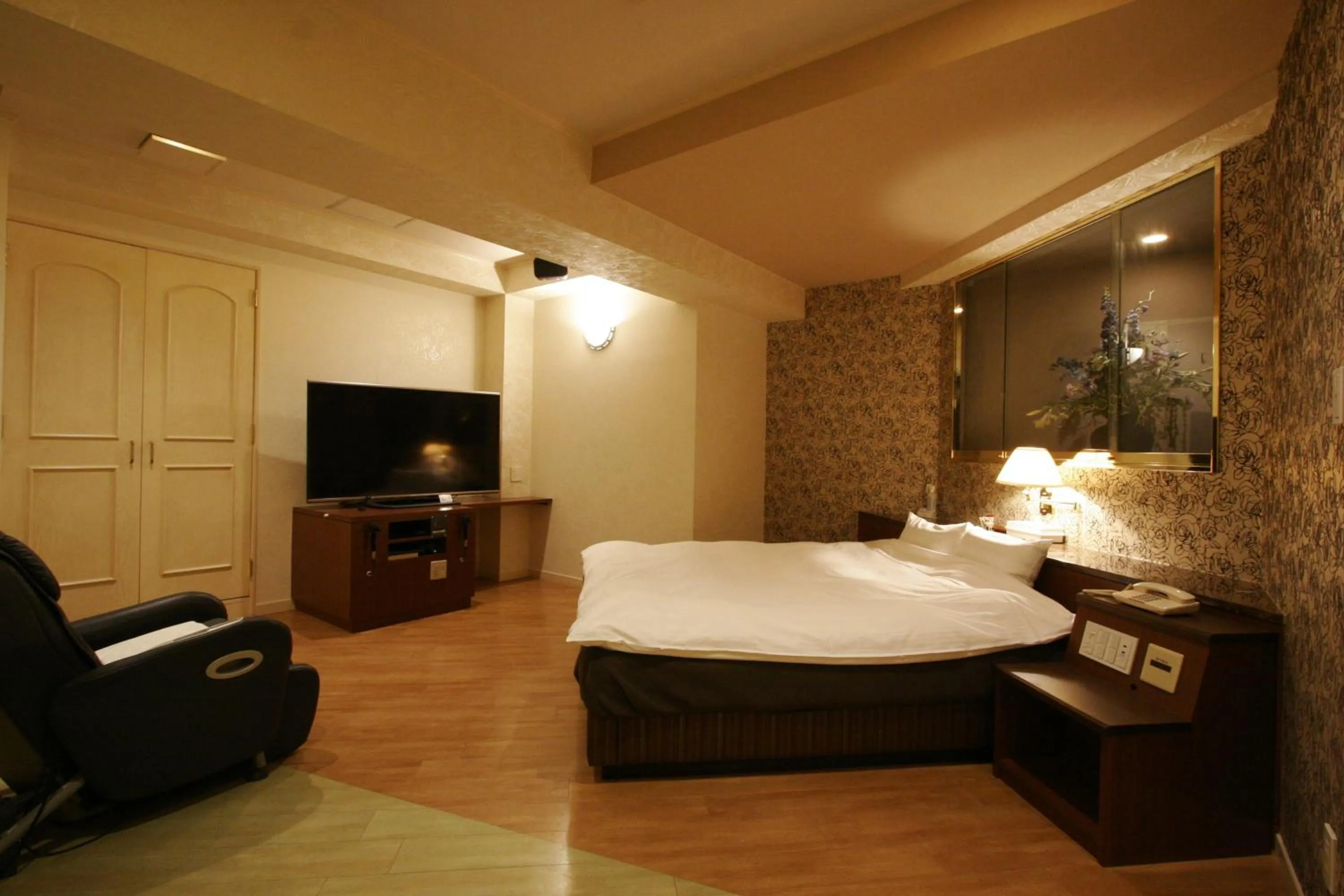 Photo of the whole room, Bed in Hotel NOA (Adult Only)