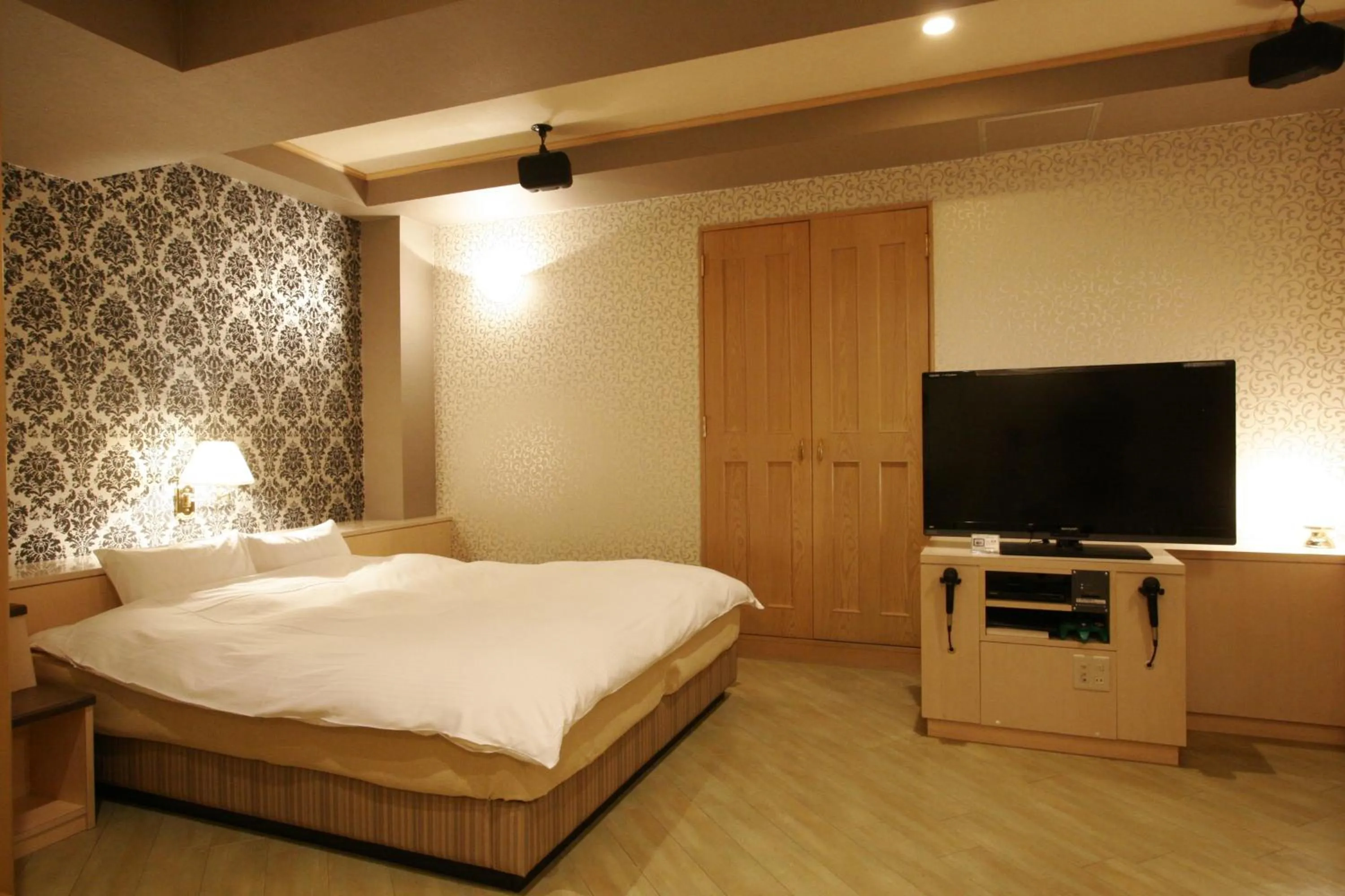 Photo of the whole room, Bed in Hotel NOA (Adult Only)