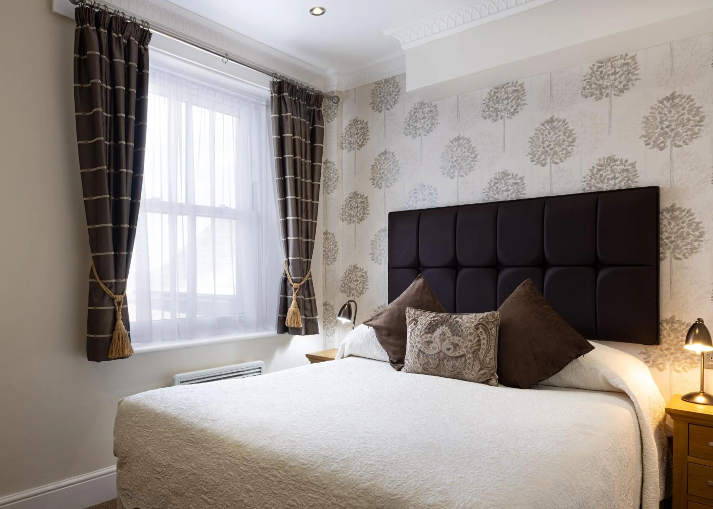 Bed in Langham Hotel Eastbourne