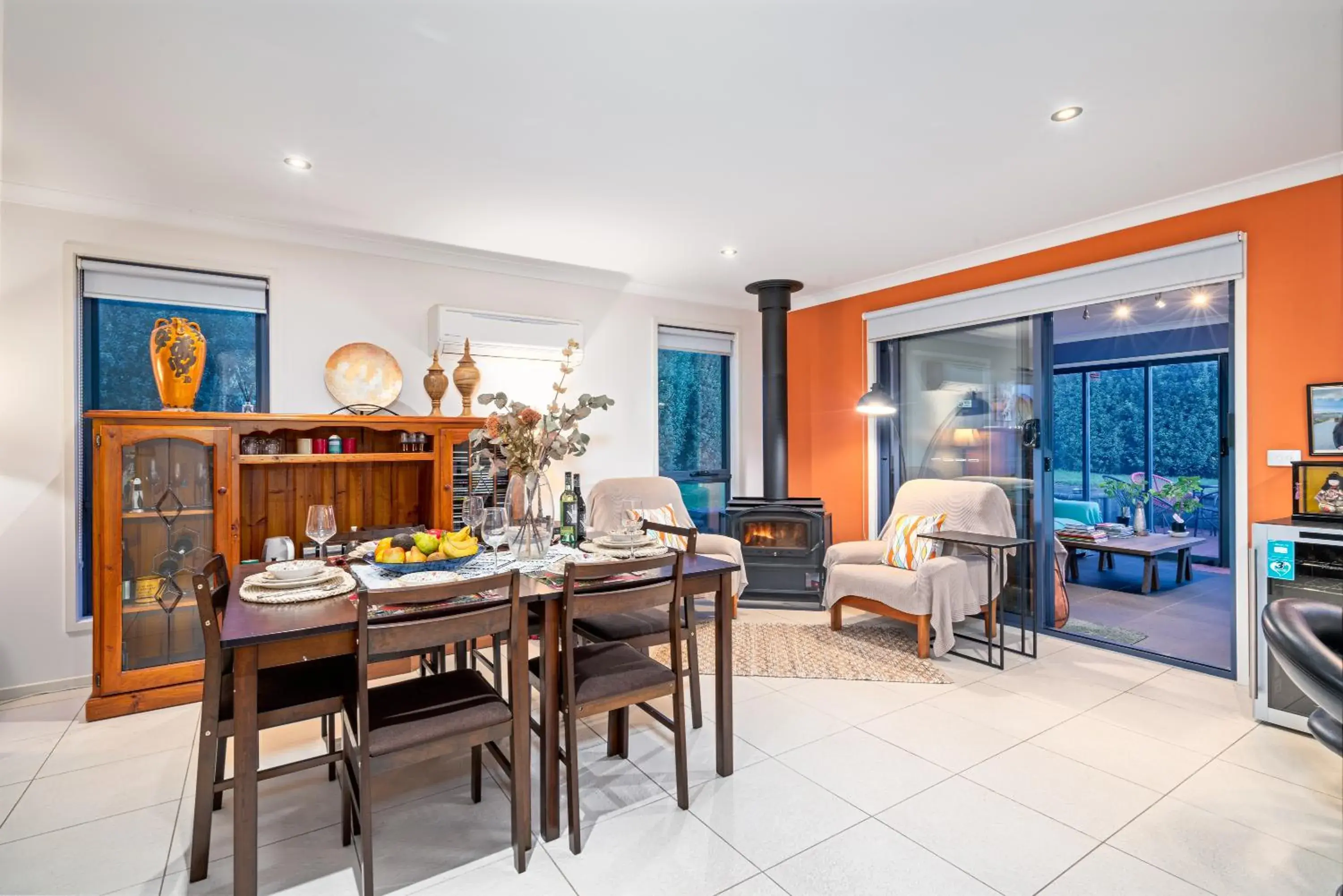 Lounge or bar in Madsen Retreat Lounge or bar in Madsen Retreat