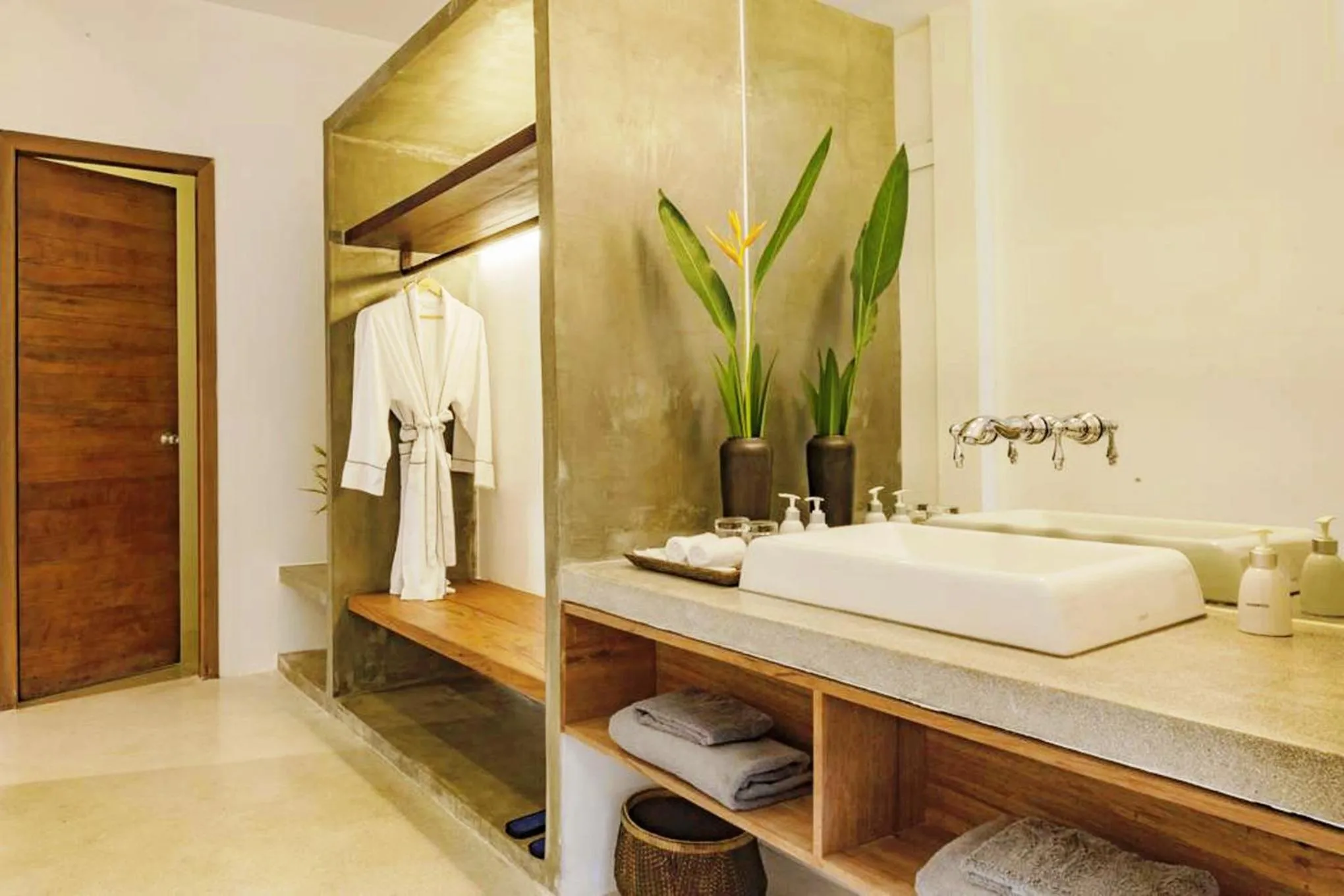 Bathroom in Silver Urban