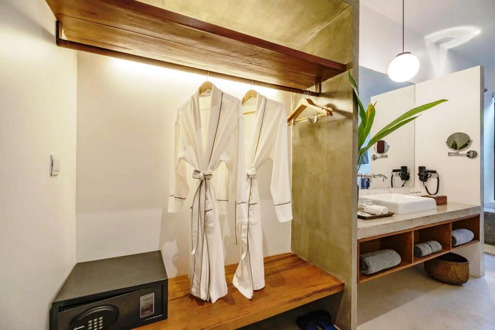 Bathroom in Silver Urban