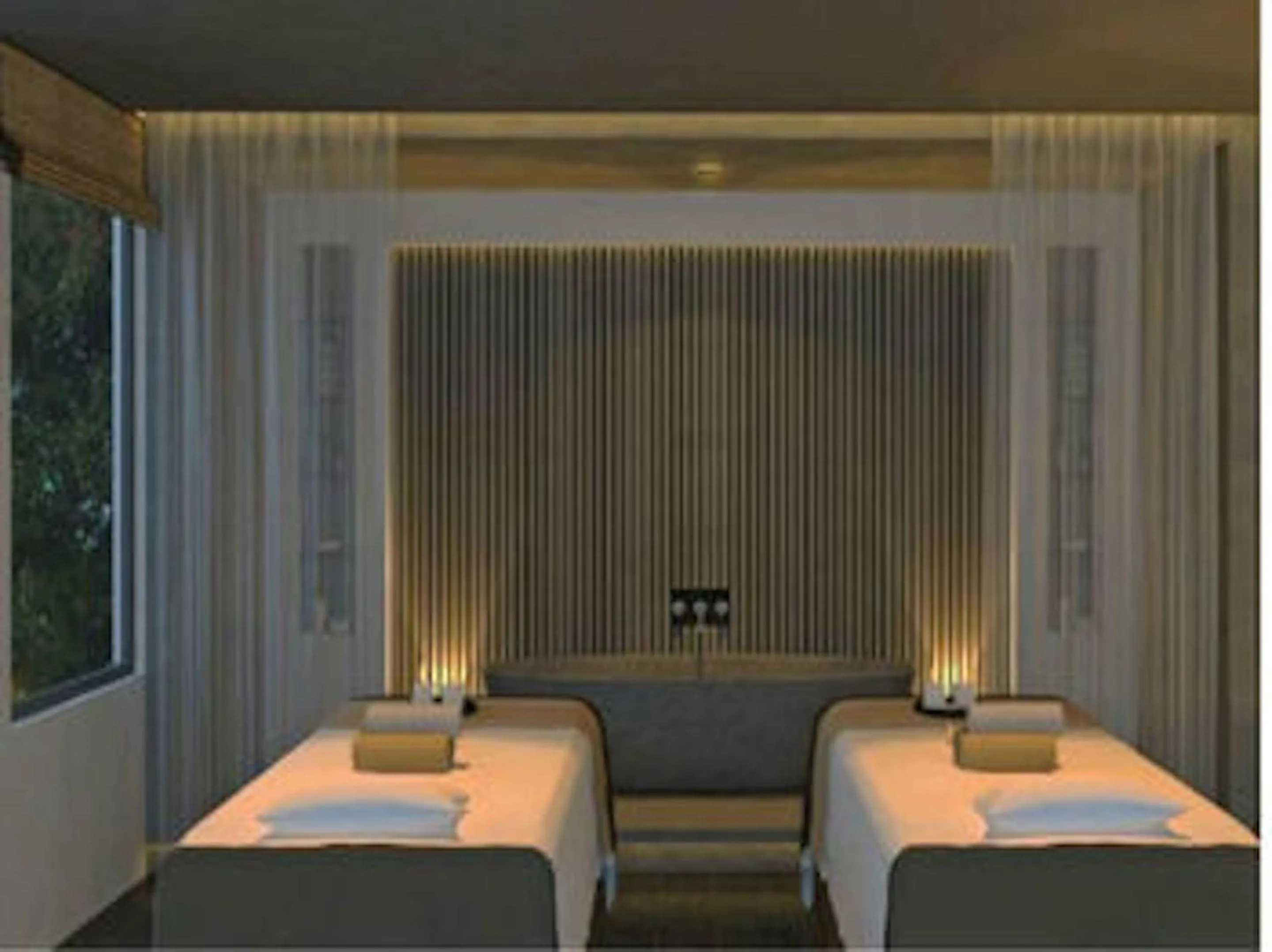 Massage, Bed in Silver Urban