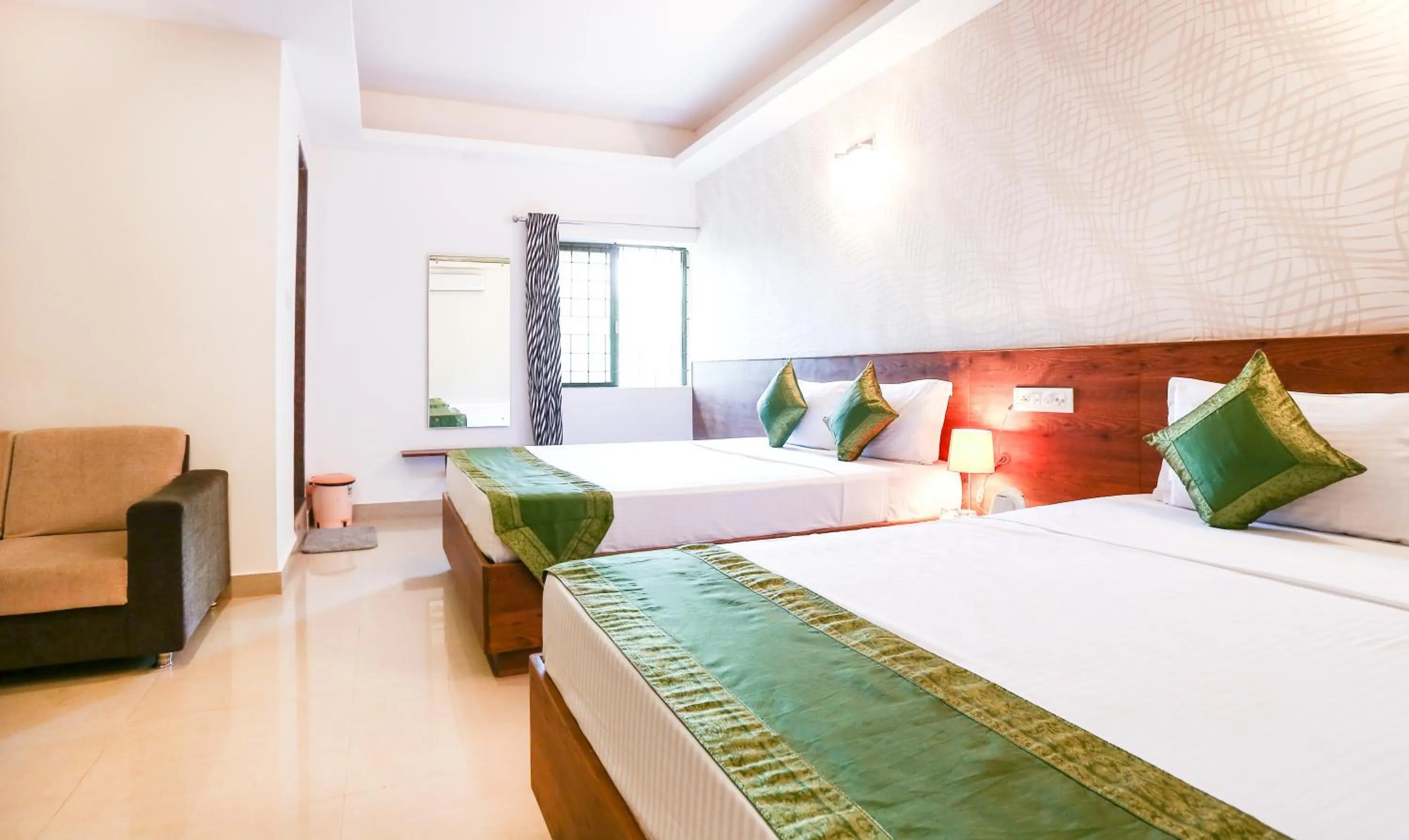 Bedroom, Bed in Treebo Comforts Inn, University Road Deralakatte