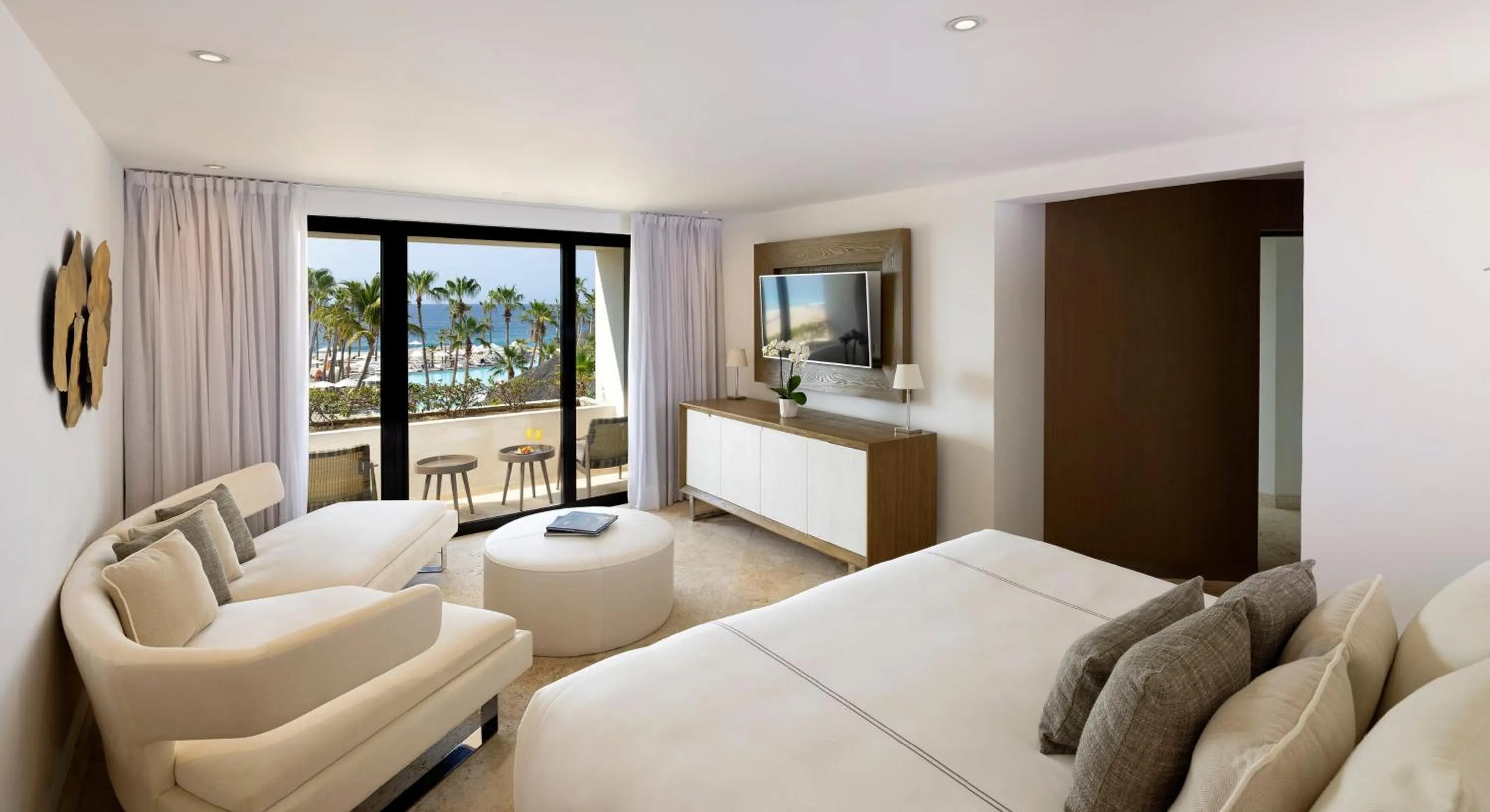 Bed in Paradisus Los Cabos - Adults Only