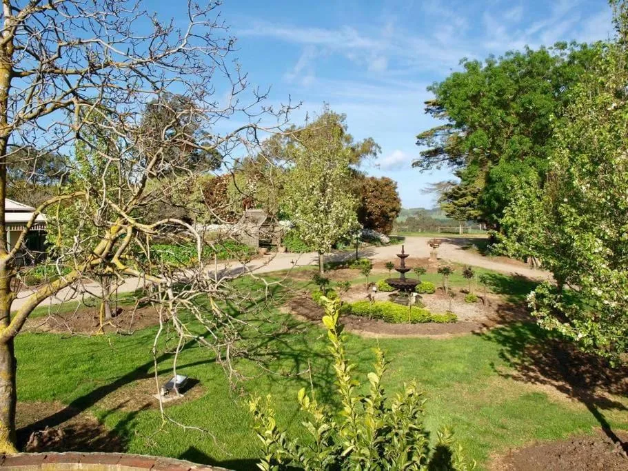 Manderley Park Farmstay B&B