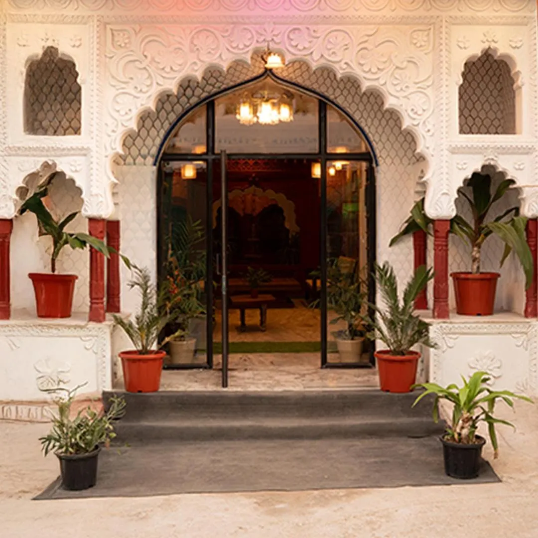 Facade/entrance in Stamps By Eight Continents, Pushkar