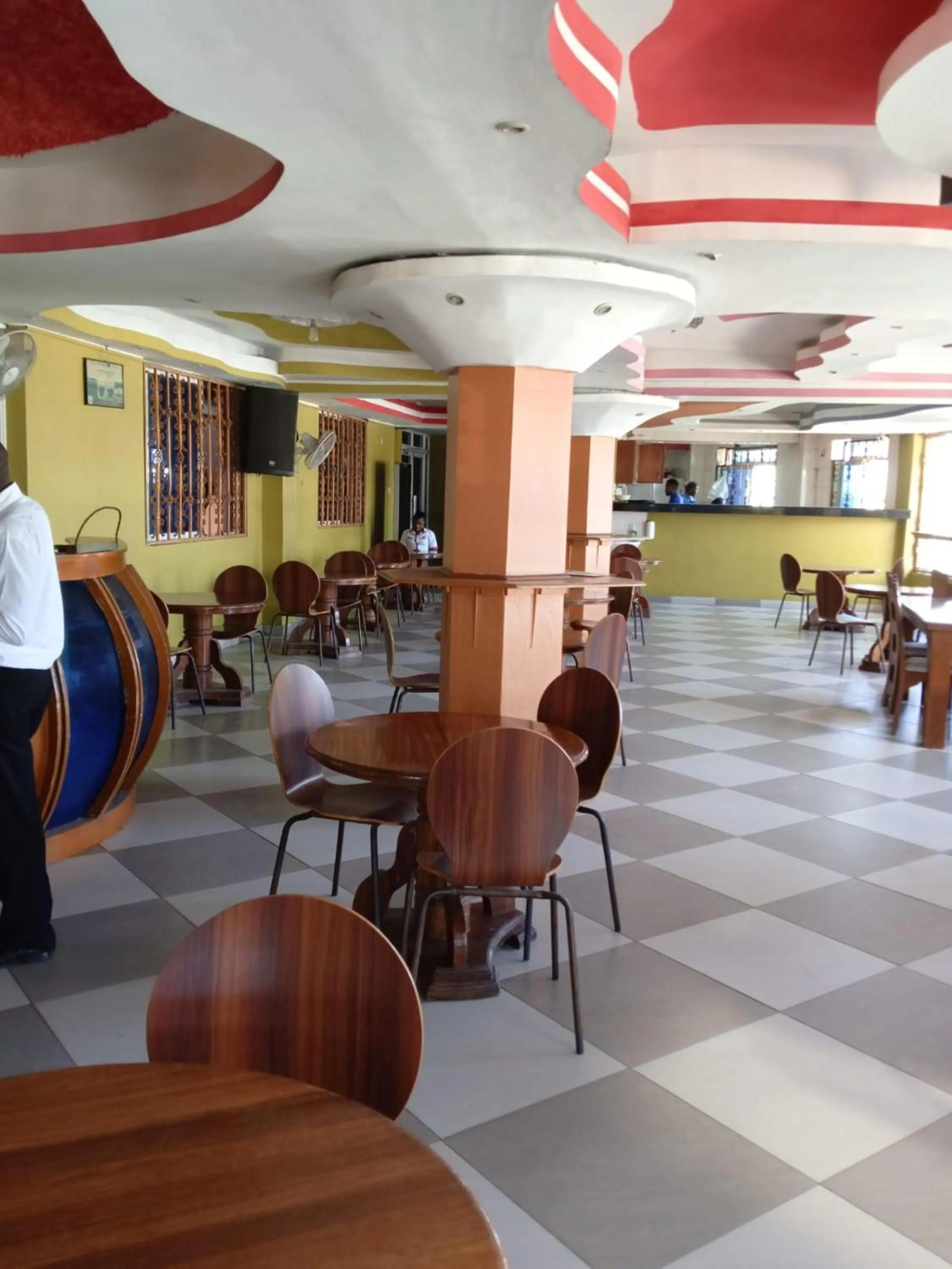 Dining area in Checkpoint Inn Hotel, Mombasa