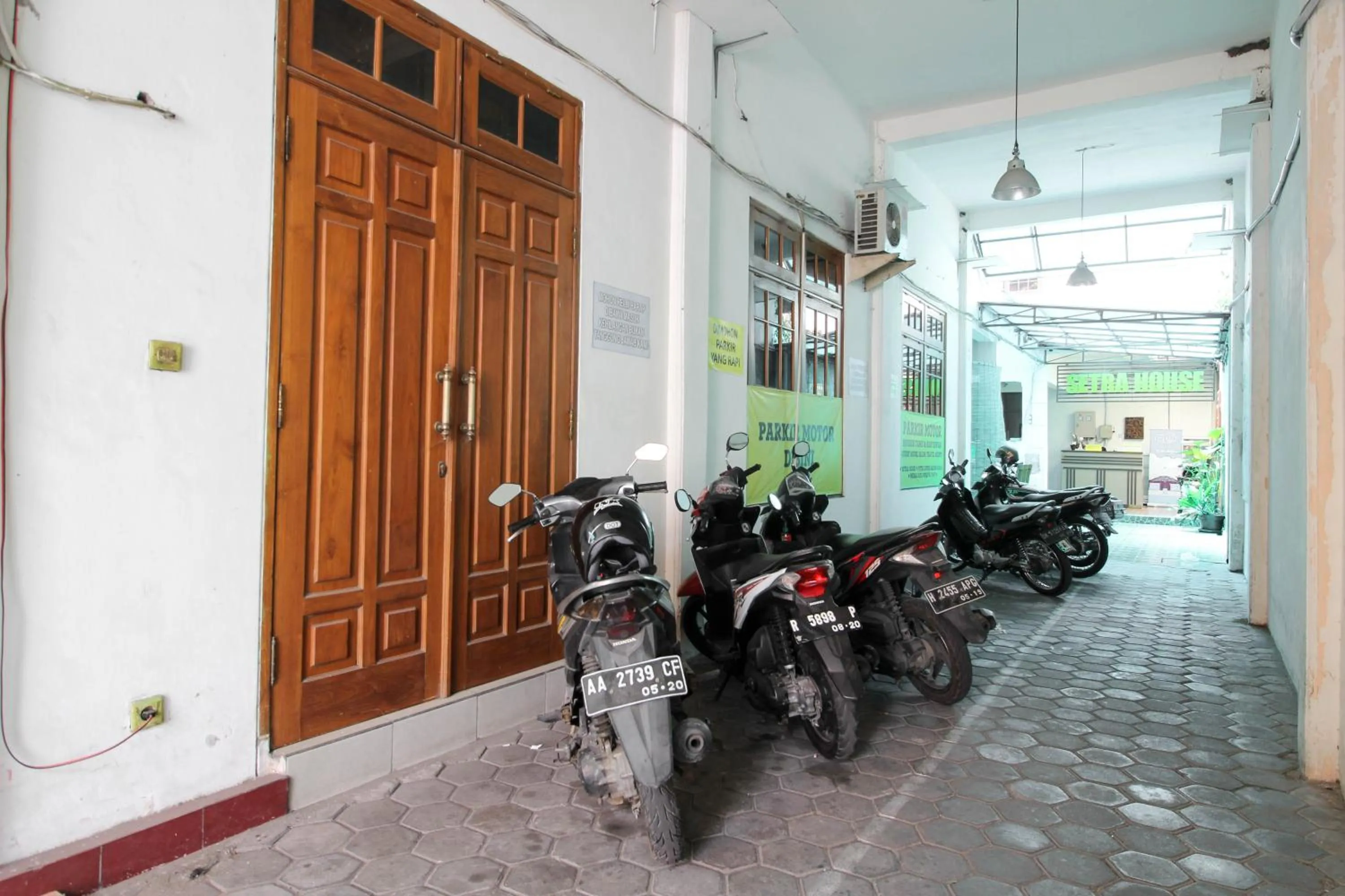 Property building in RedDoorz @ Seturan Raya