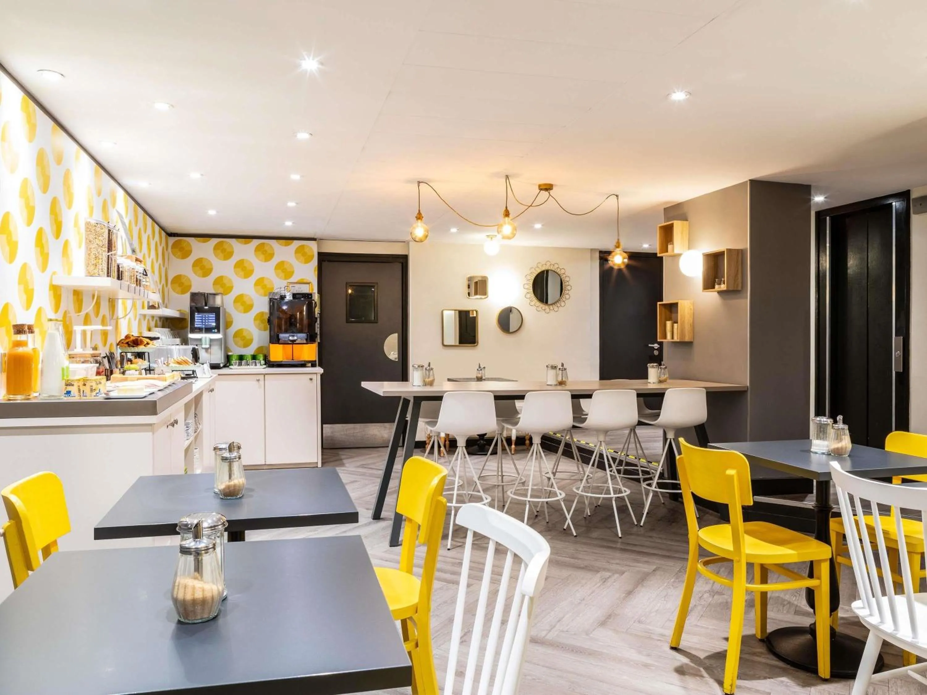 Breakfast in ibis Styles Paris 15 Lecourbe