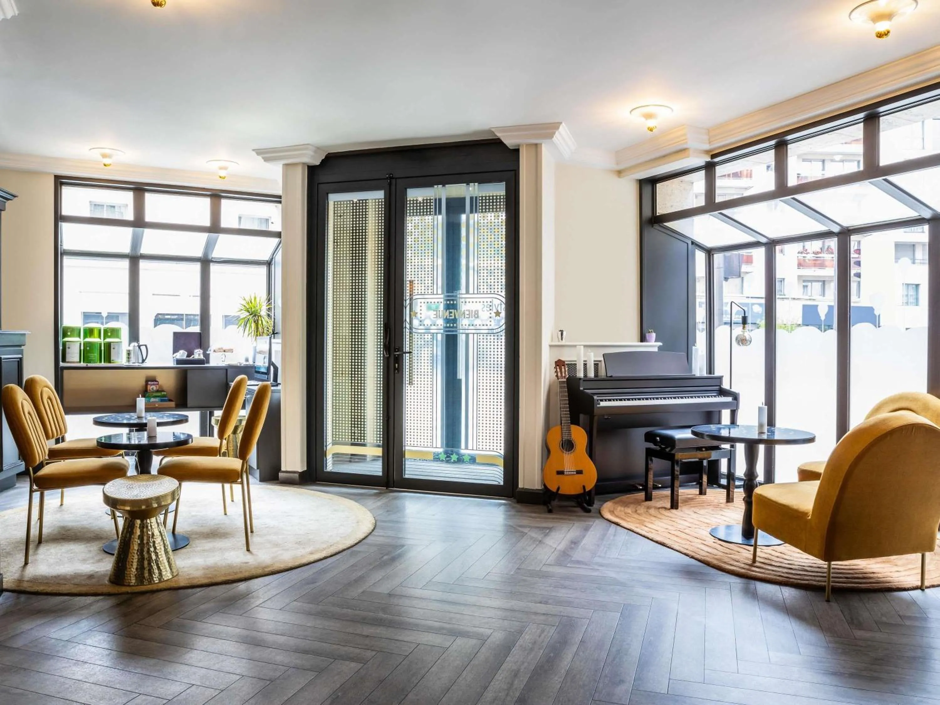 Lounge or bar in ibis Styles Paris 15 Lecourbe