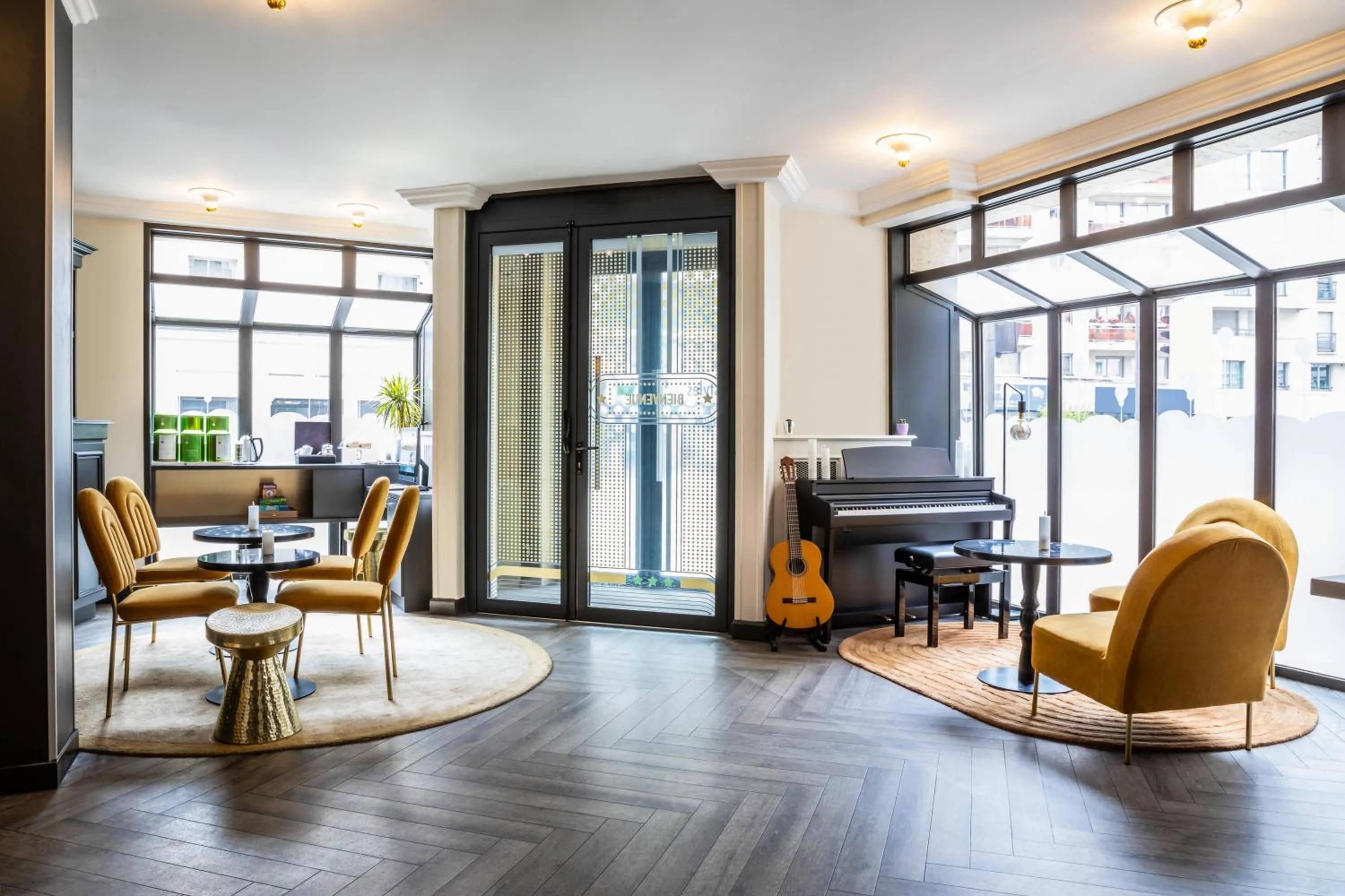 Decorative detail in ibis Styles Paris 15 Lecourbe