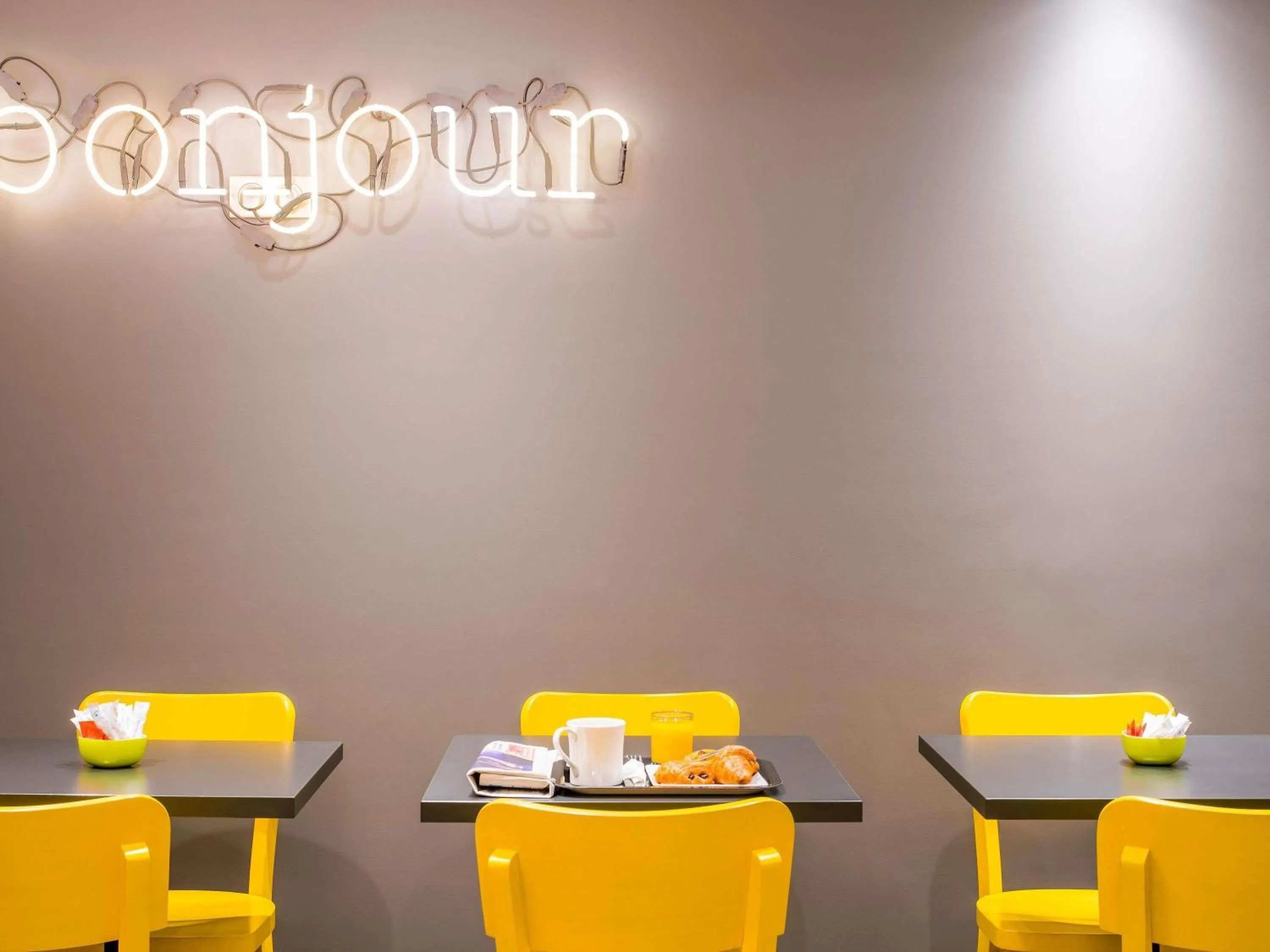 Breakfast in ibis Styles Paris 15 Lecourbe