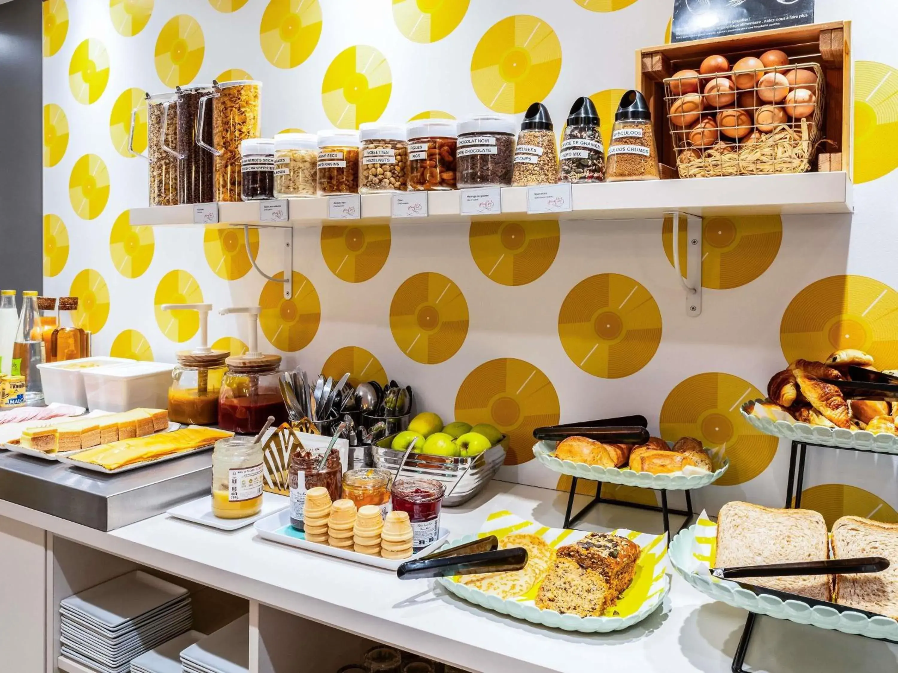 Property building in ibis Styles Paris 15 Lecourbe Property building in ibis Styles Paris 15 Lecourbe