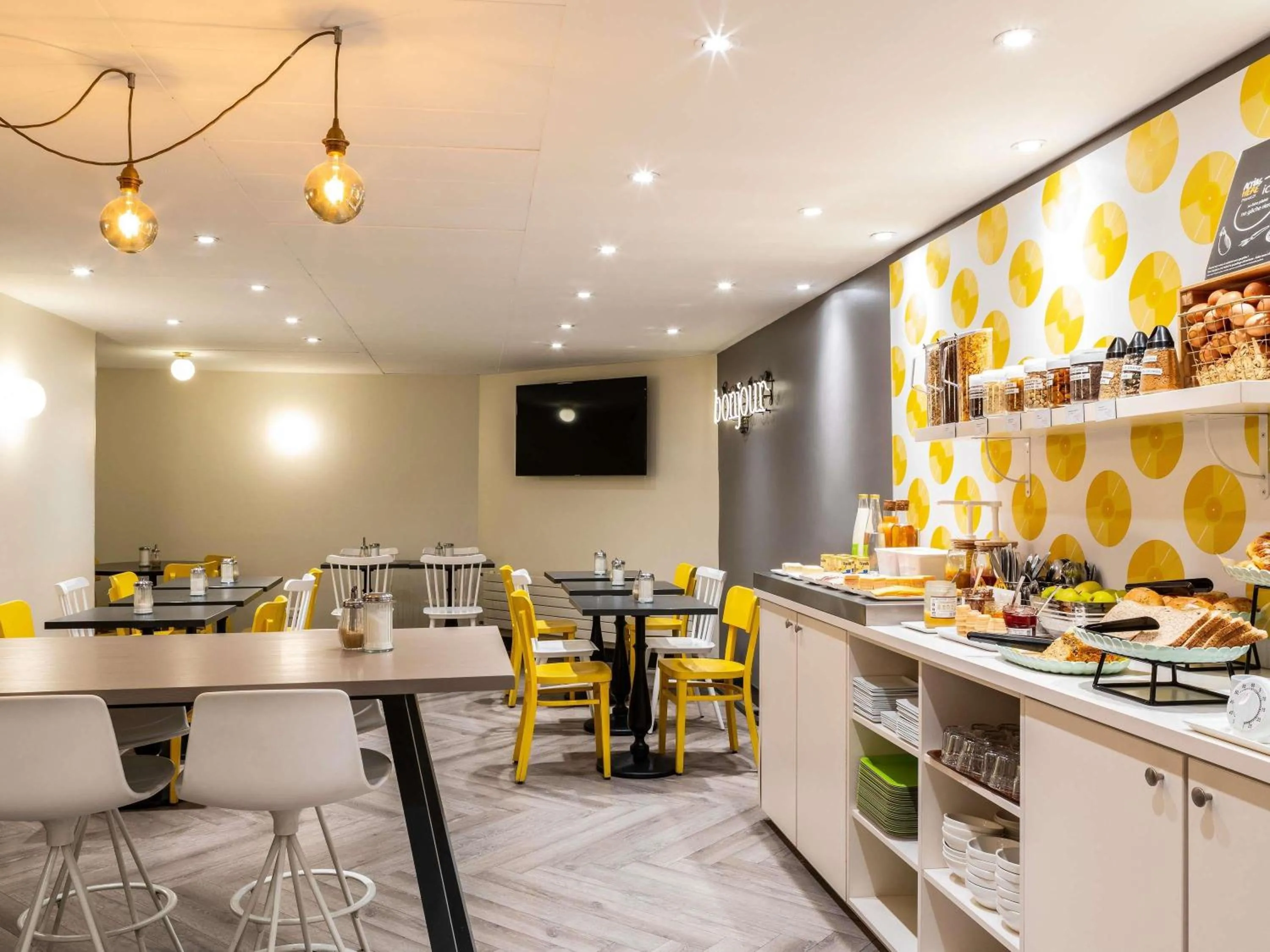 Breakfast in ibis Styles Paris 15 Lecourbe