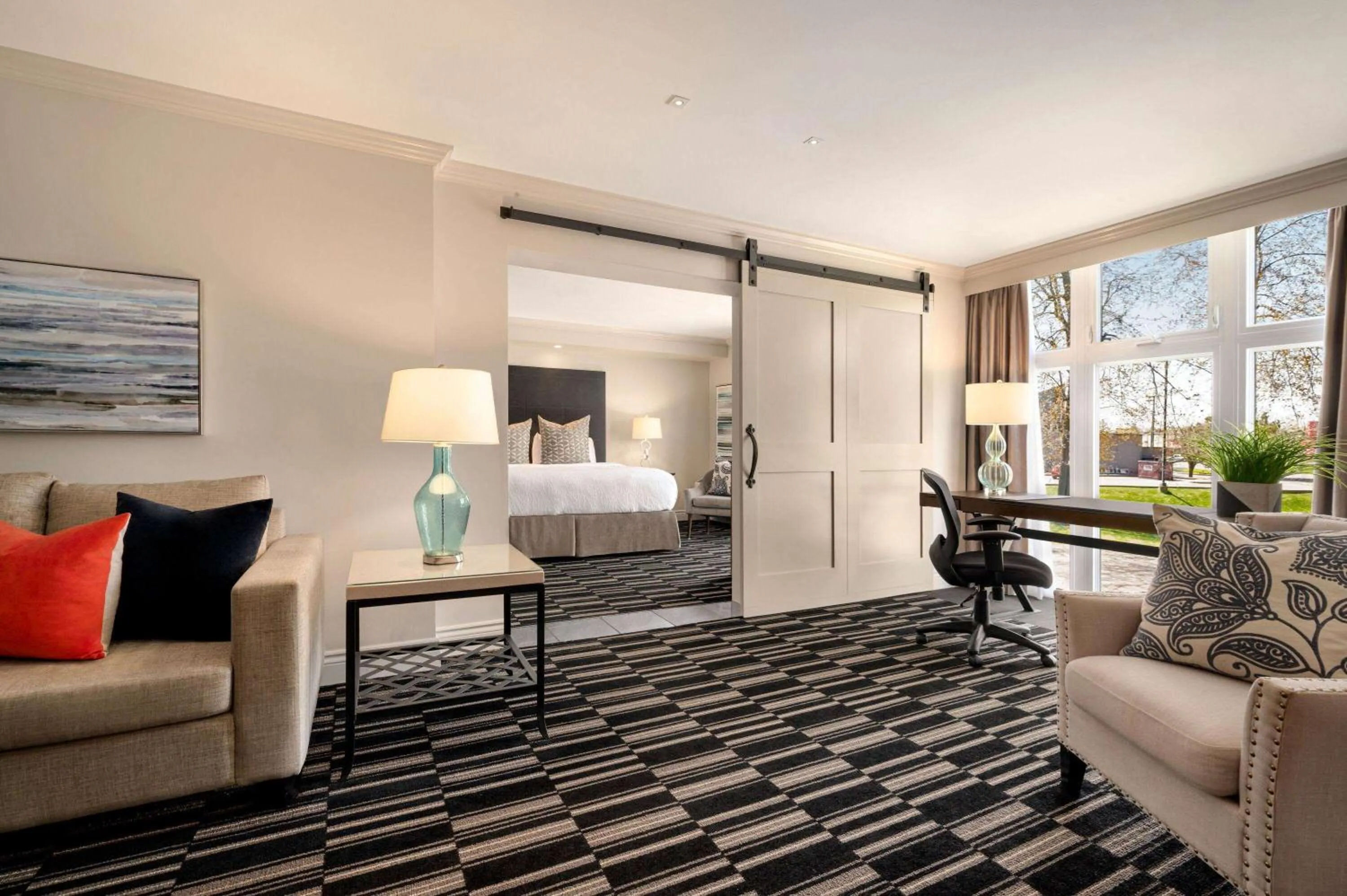 Photo of the whole room, Bed in Ramada by Wyndham Cornwall