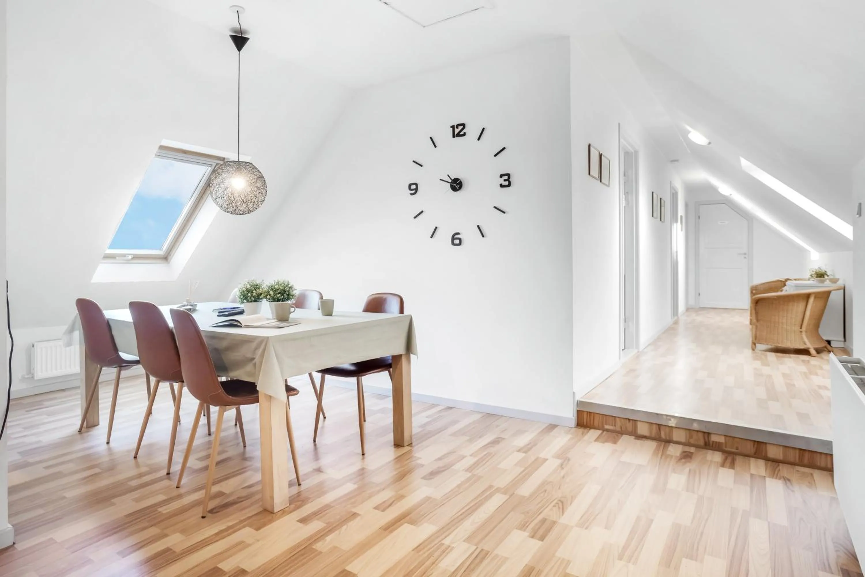 Restaurant/places to eat in Storm's stay - Near MCH & BOXEN