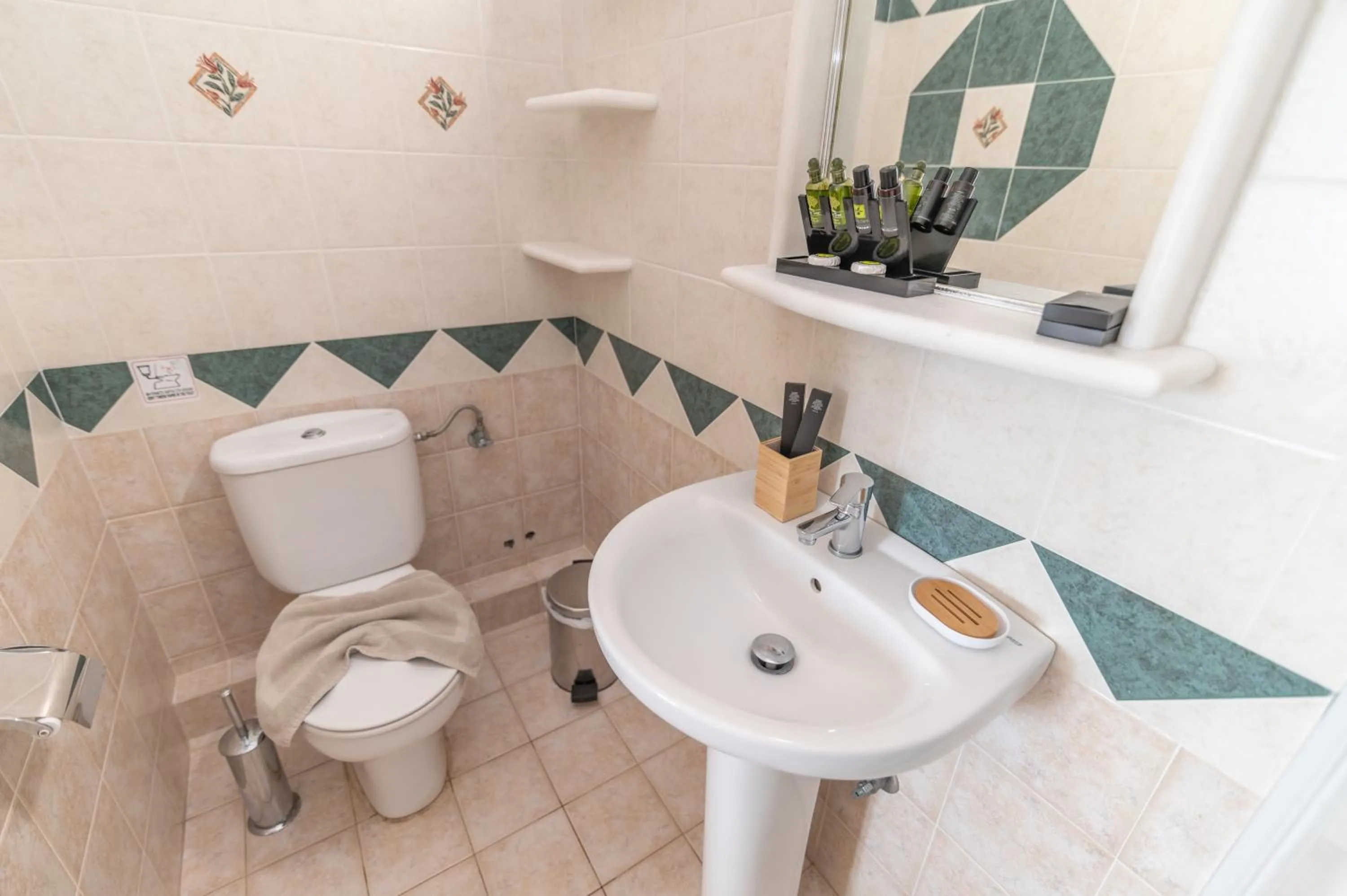 Toilet in Nikos Apartments and Studios