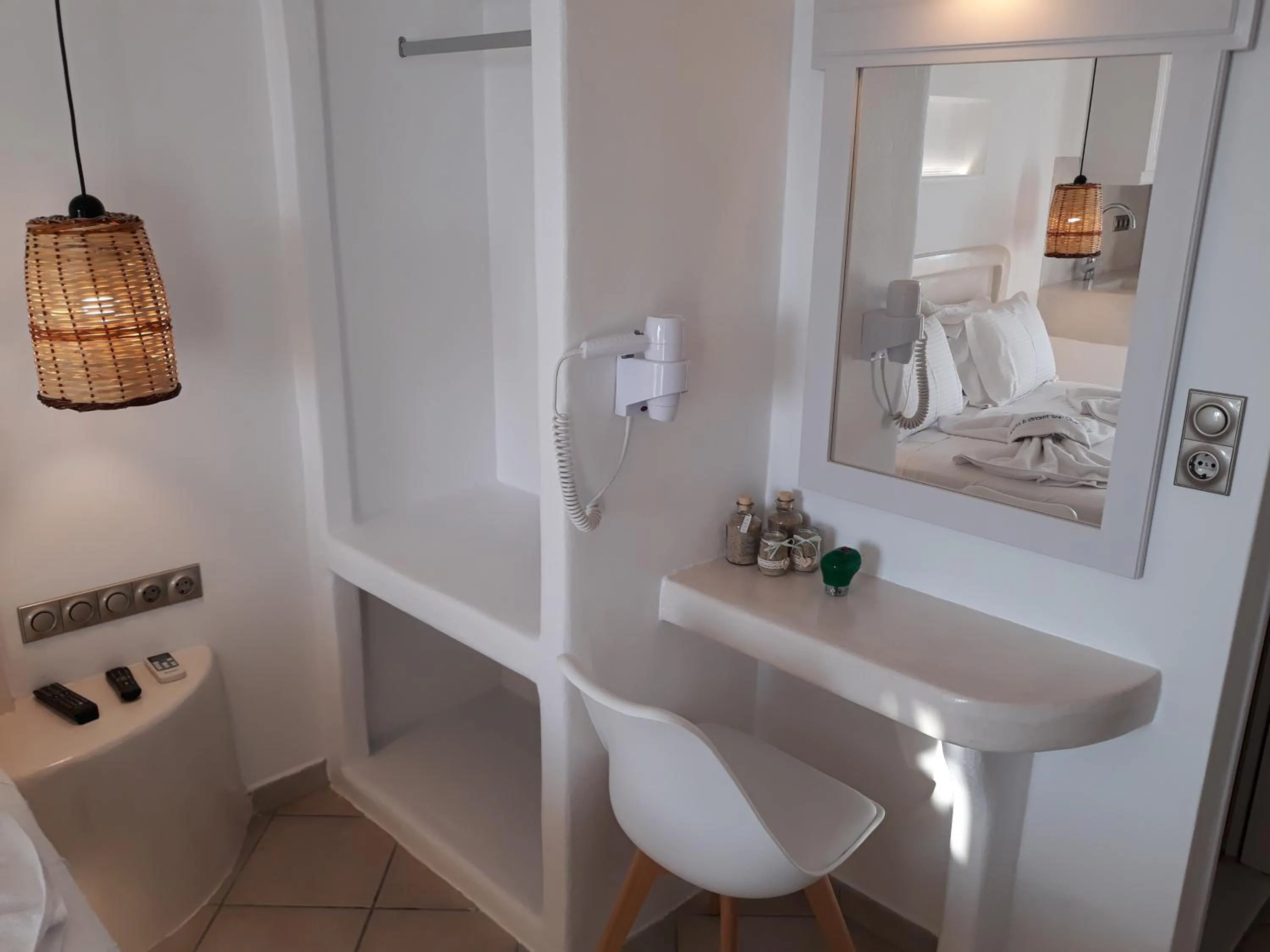 Seating area in Nikos Apartments and Studios