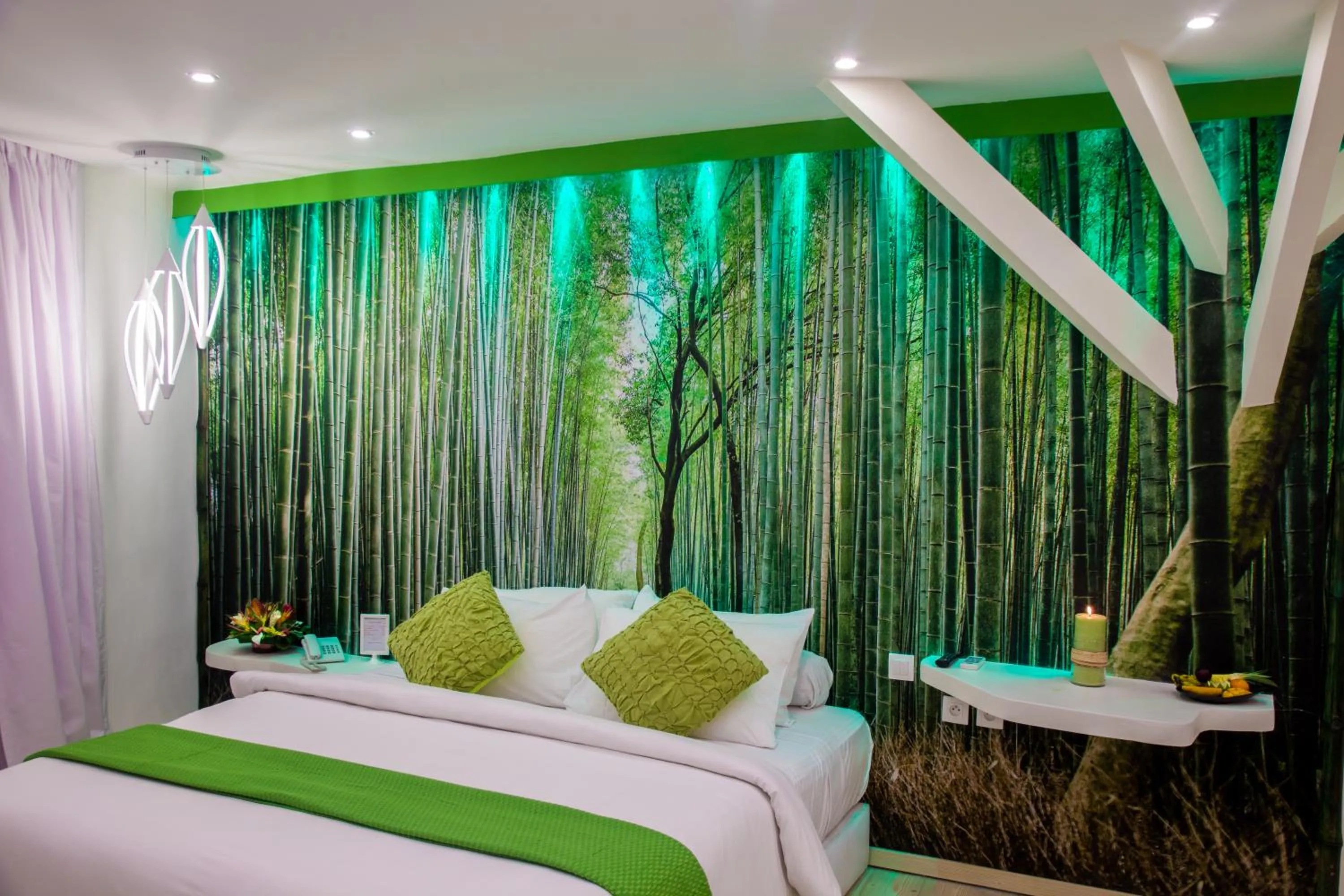 Photo of the whole room, Bed in Le Wafou