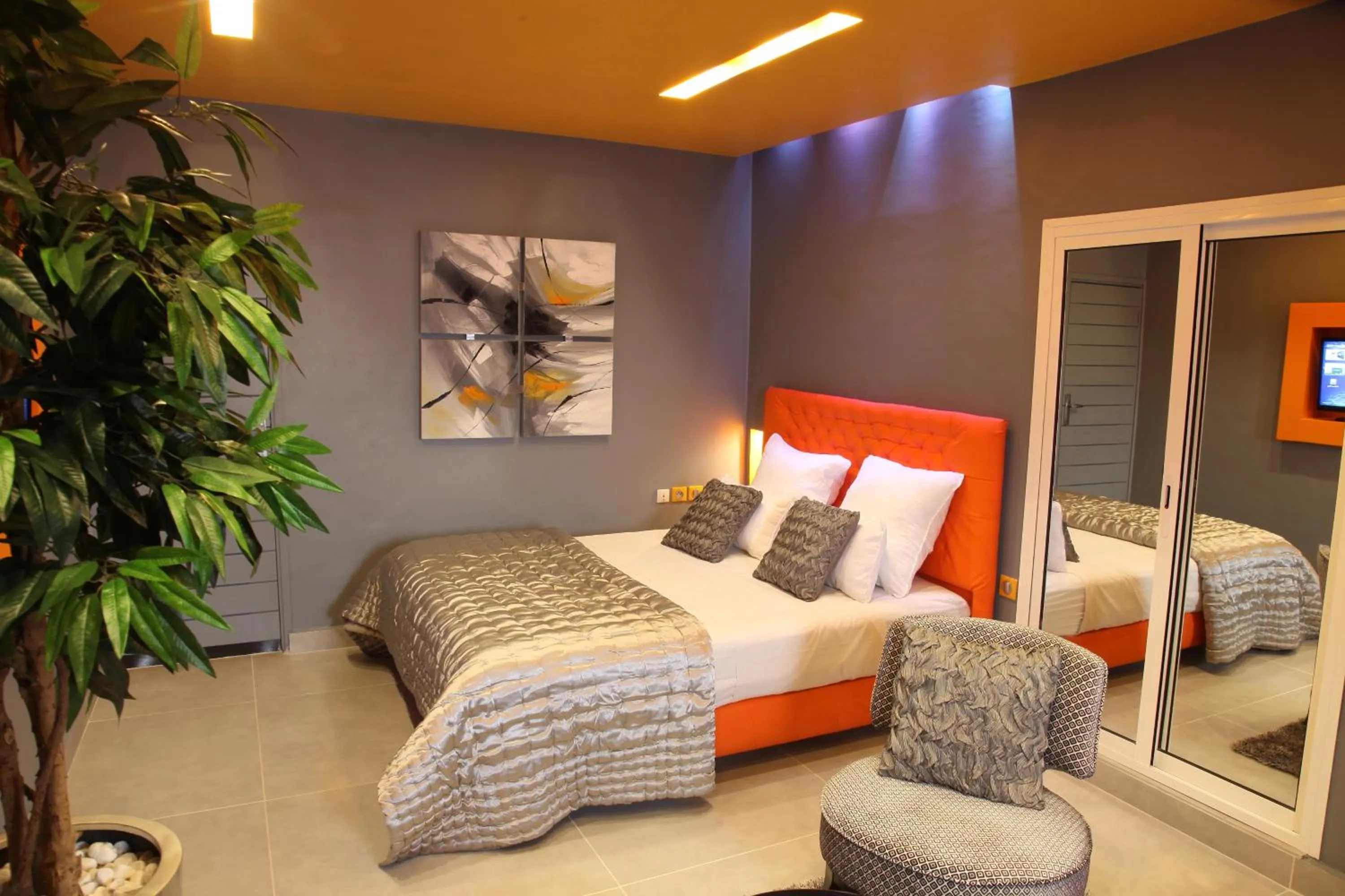 Photo of the whole room, Bed in Le Wafou