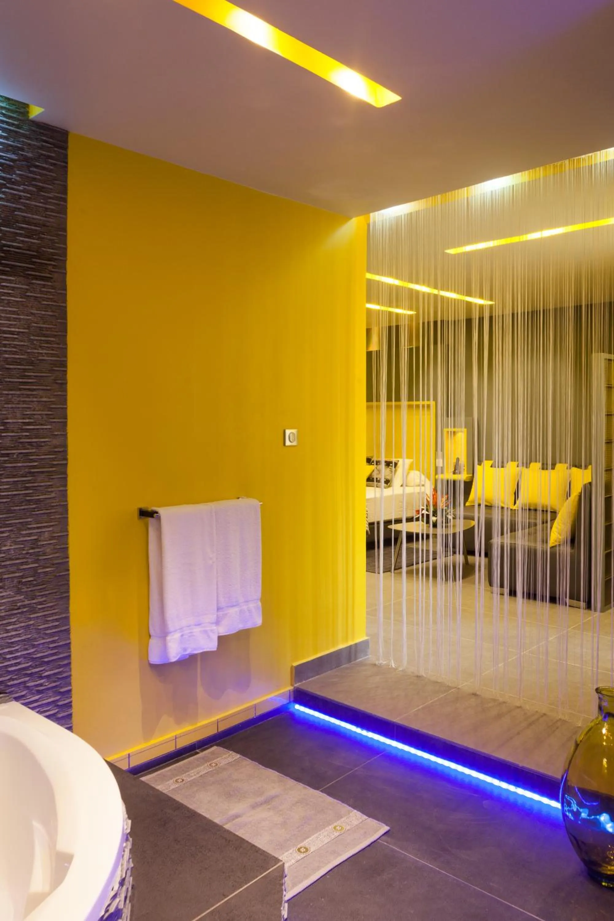 Photo of the whole room in Le Wafou