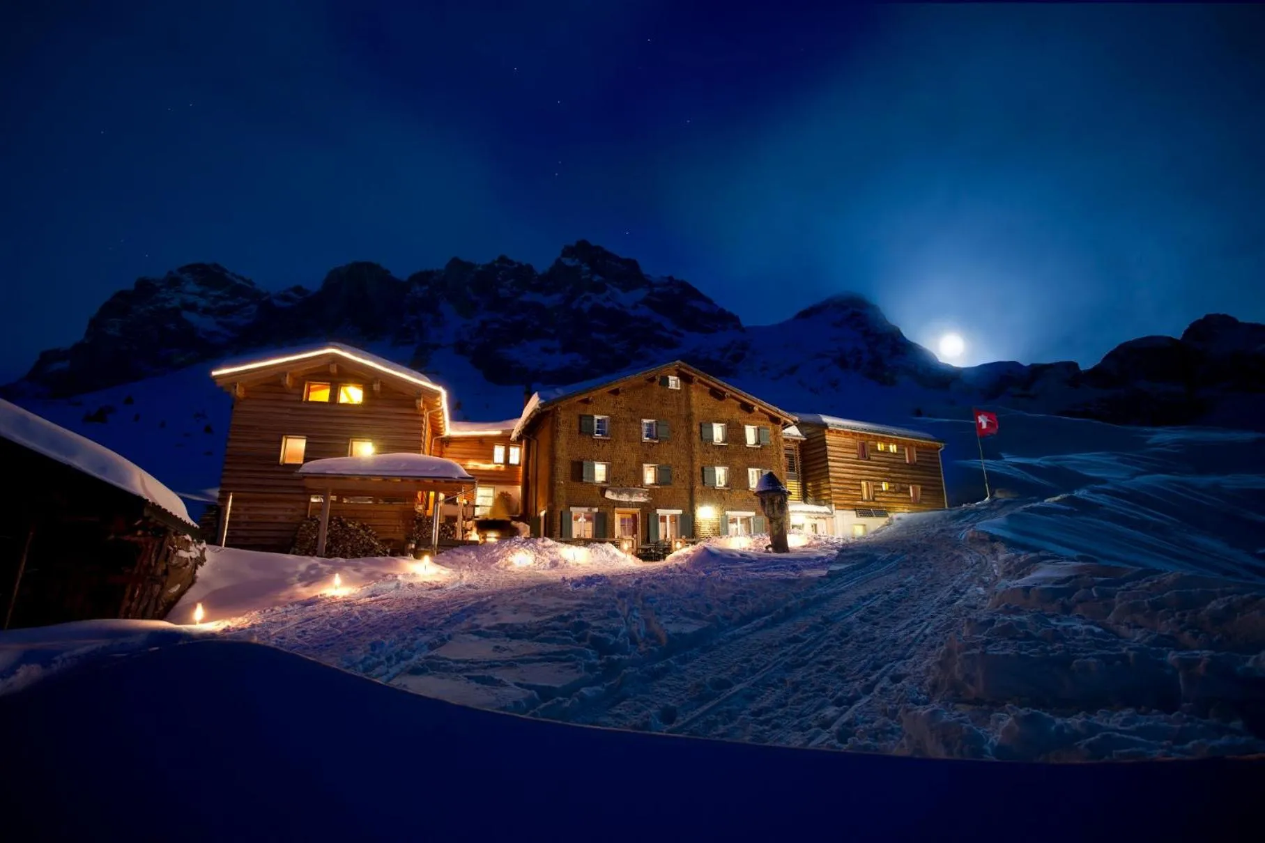 Property building in Berghaus Sulzfluh