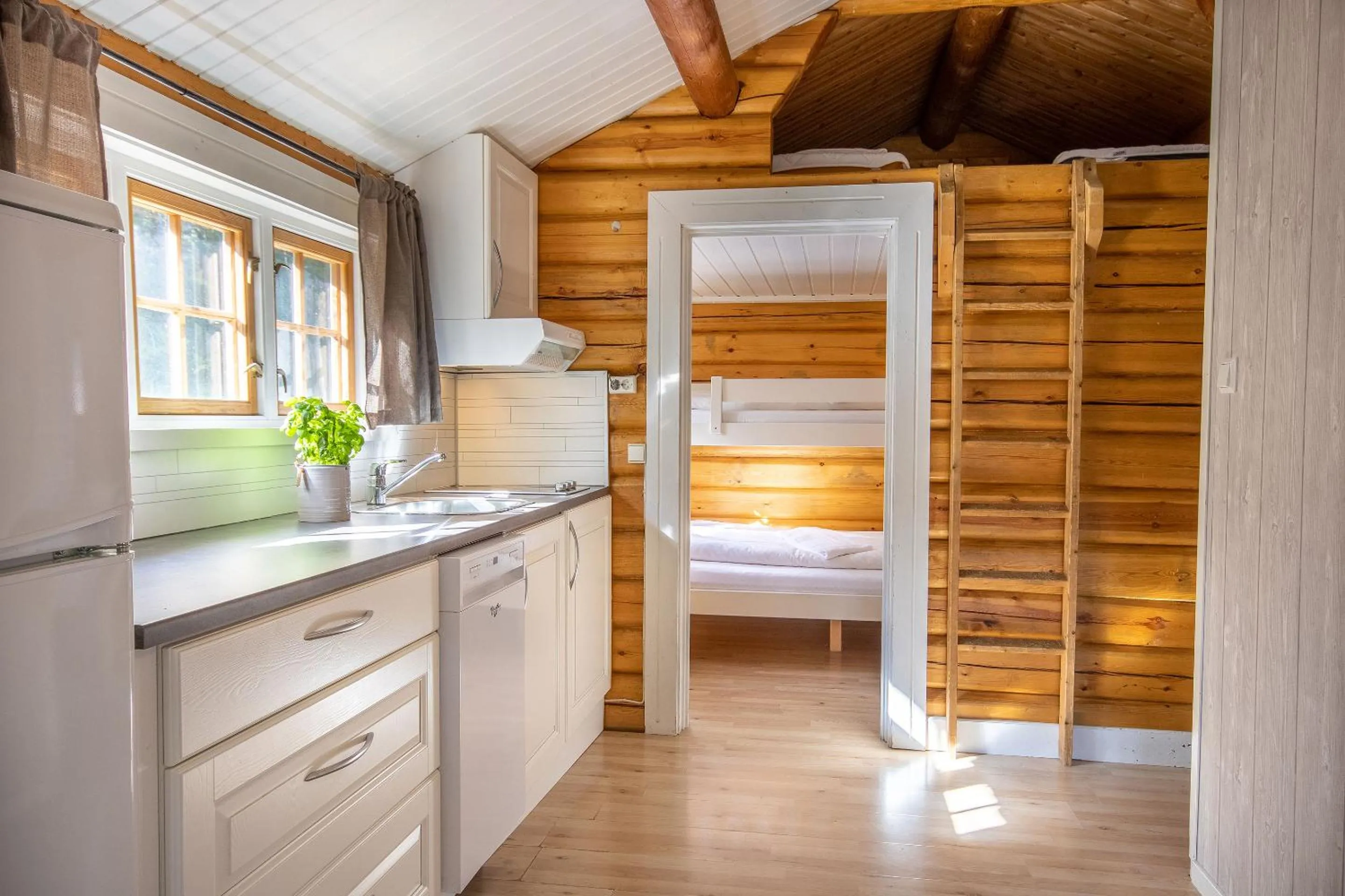 kitchen, Bed in Topcamp Mosjøen - Helgeland