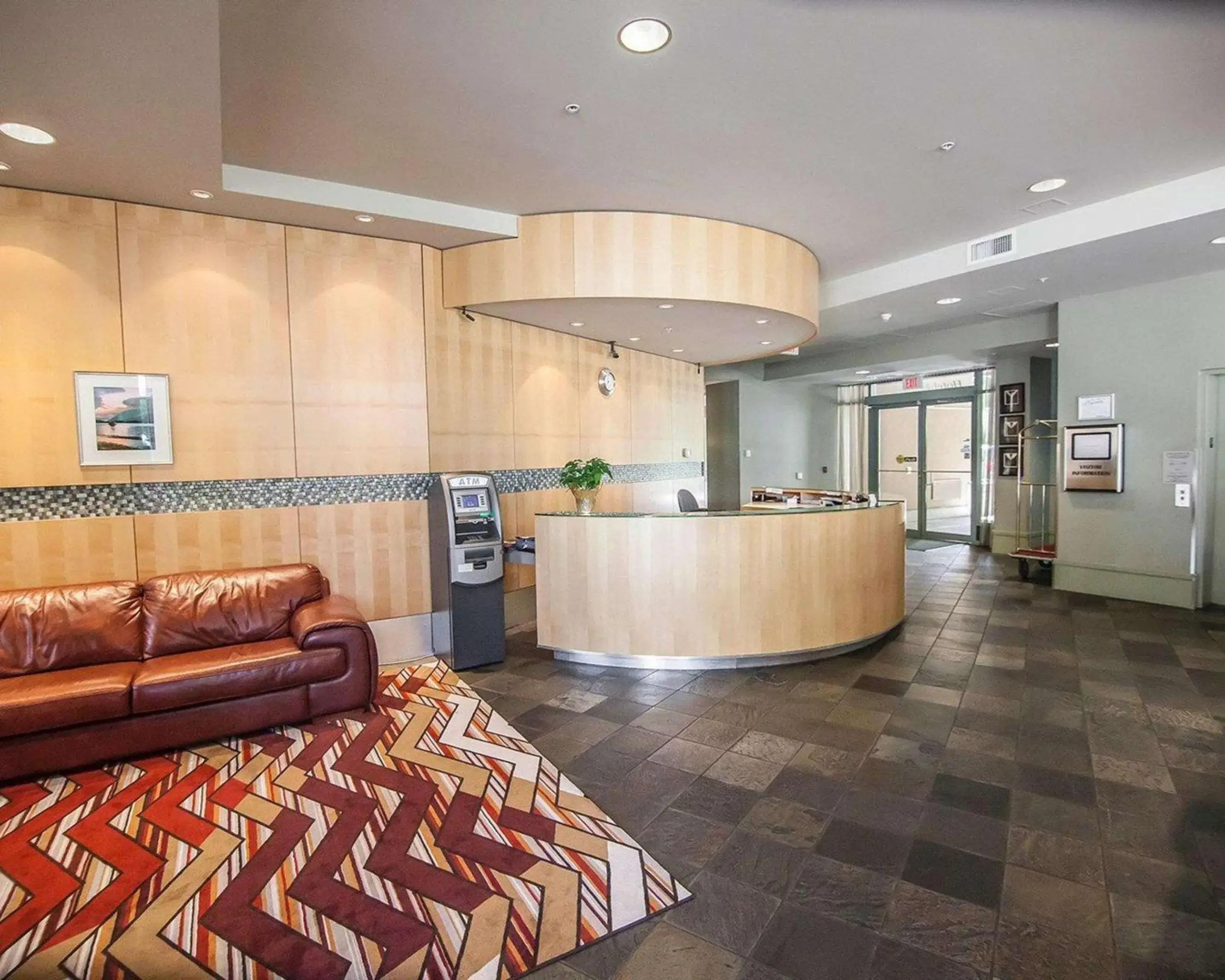 Lobby or reception in Comfort Hotel Vancouver Airport Lobby or reception in Comfort Hotel Vancouver Airport