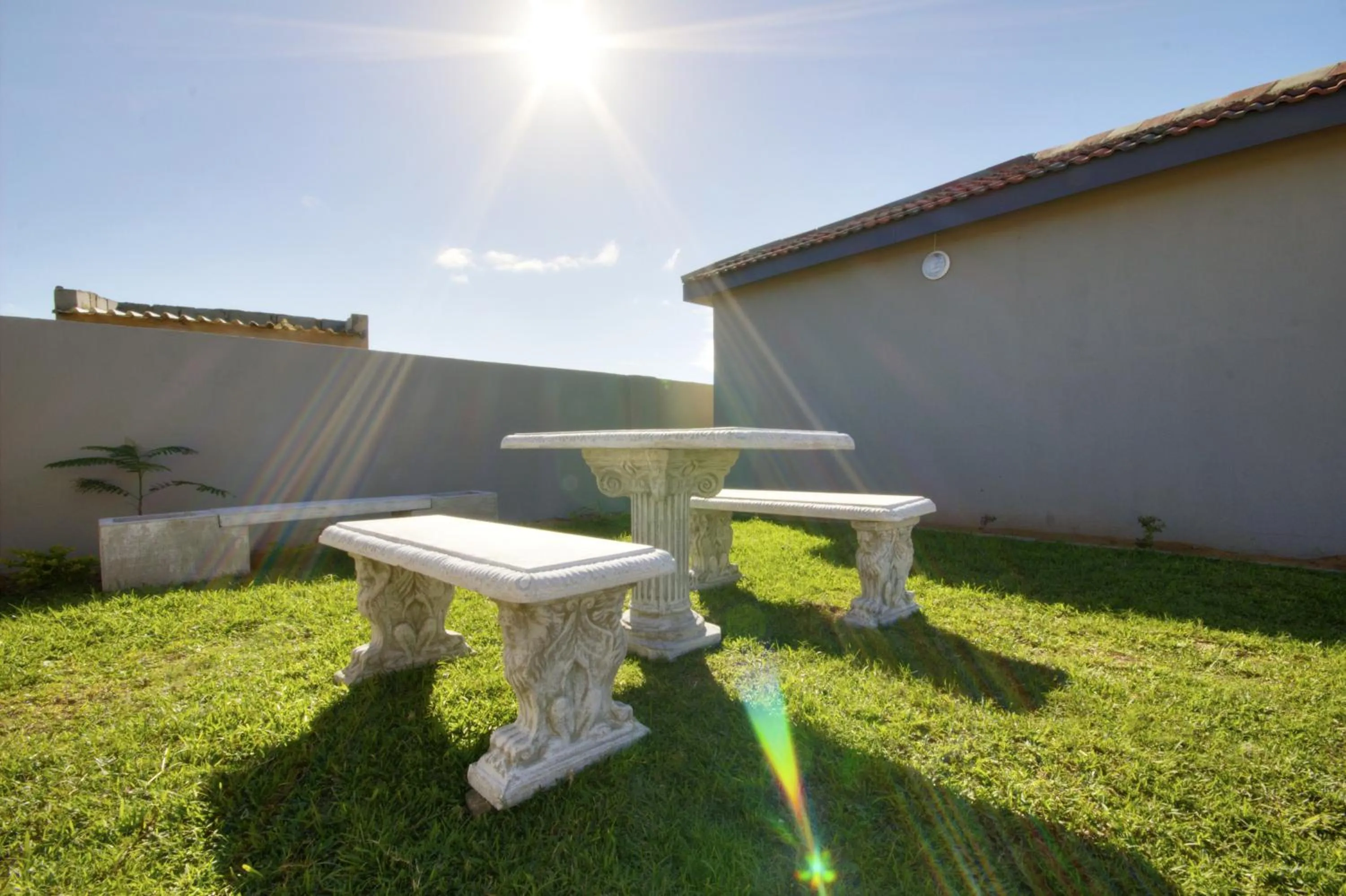 Garden in Minilitha Lodge