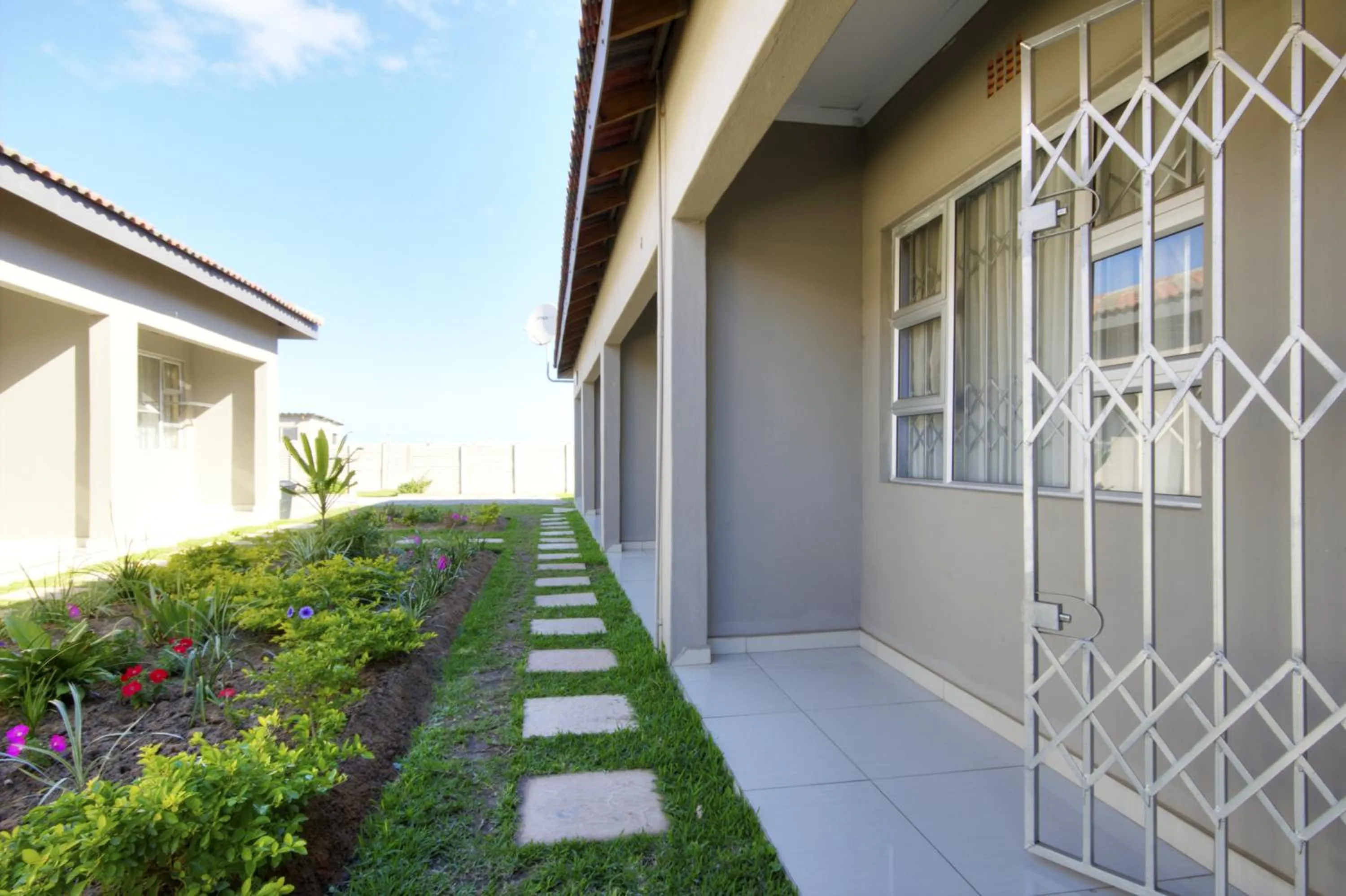 Garden in Minilitha Lodge