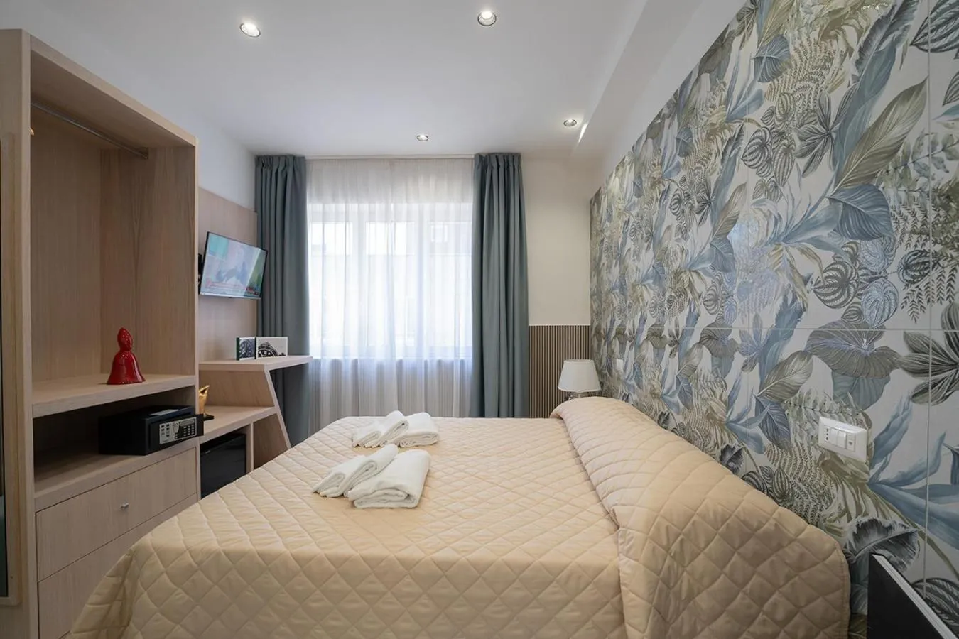 Bedroom, Bed in PC Boutique H Napoli Centro, by ClaPa Group