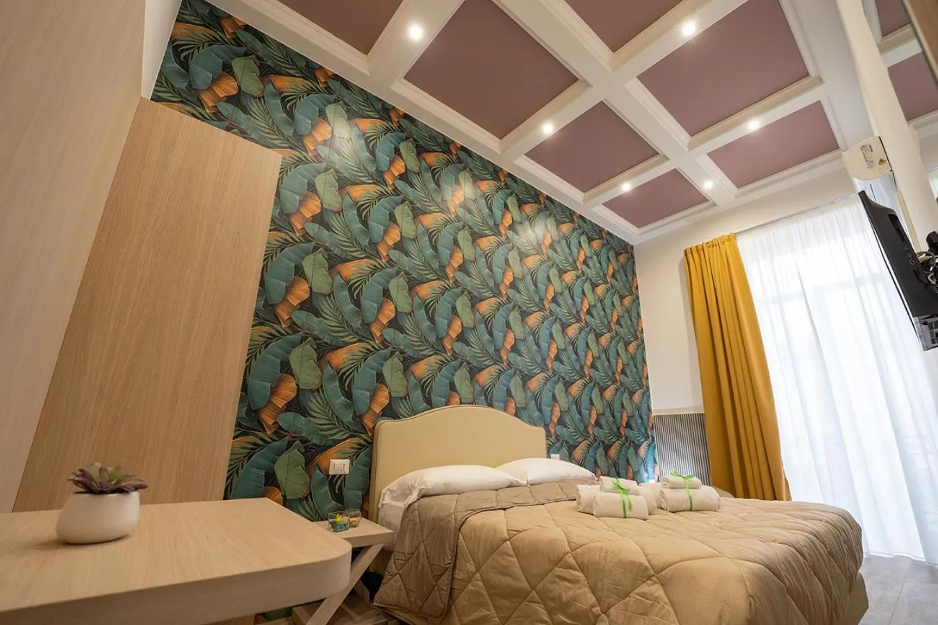 Photo of the whole room, Bed in PC Boutique H Napoli Centro, by ClaPa Group