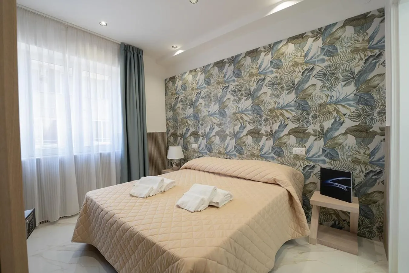 Bedroom, Bed in PC Boutique H Napoli Centro, by ClaPa Group