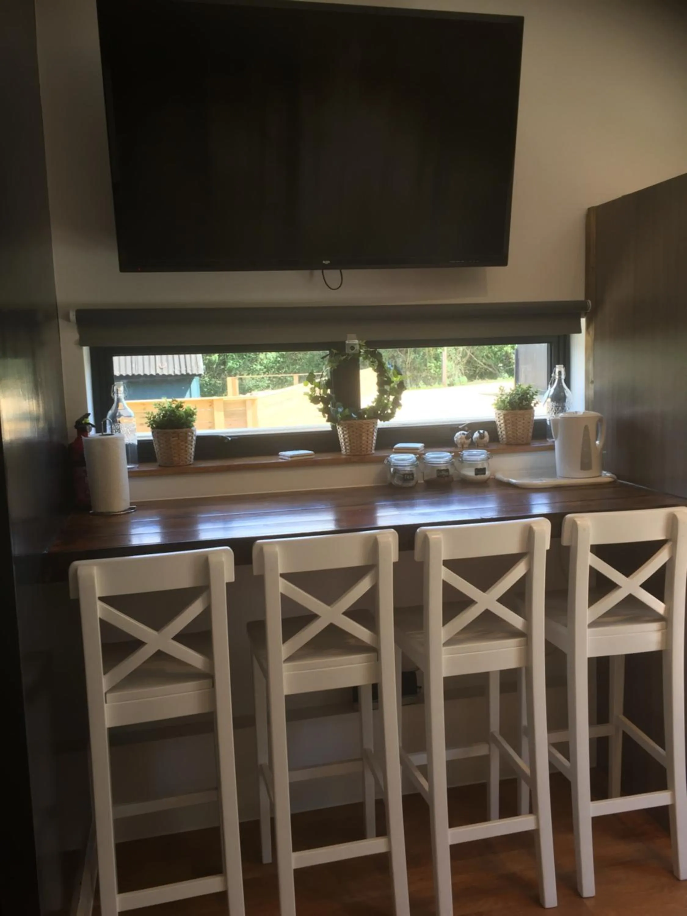 Living room in Willow Court Farm Studio South & Petting Farm, 8 mins from Legoland & Windsor, 15 mins from Lapland UK