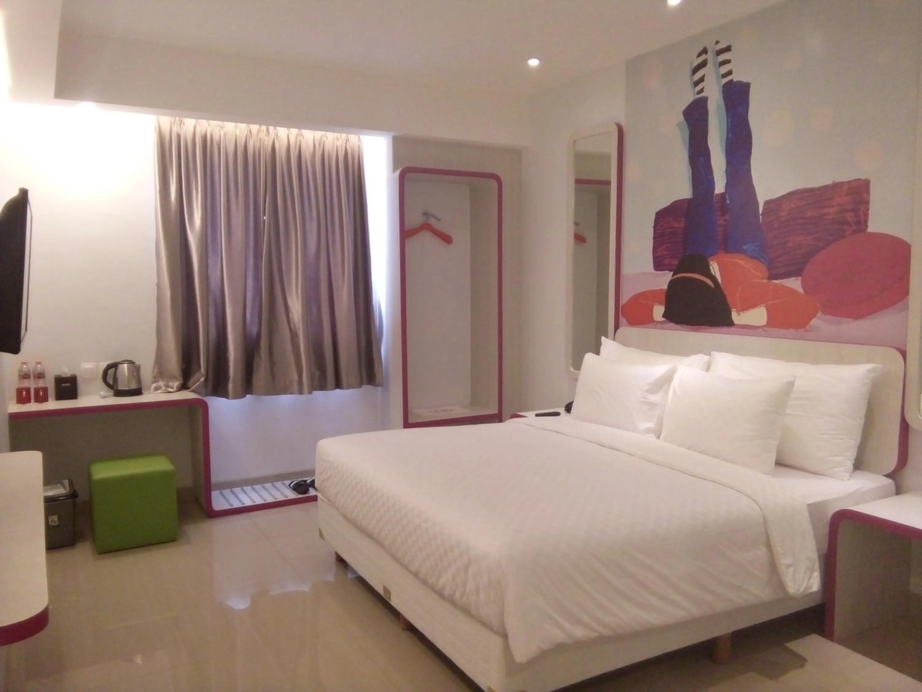 Bedroom, Bed in Uniq Hotel