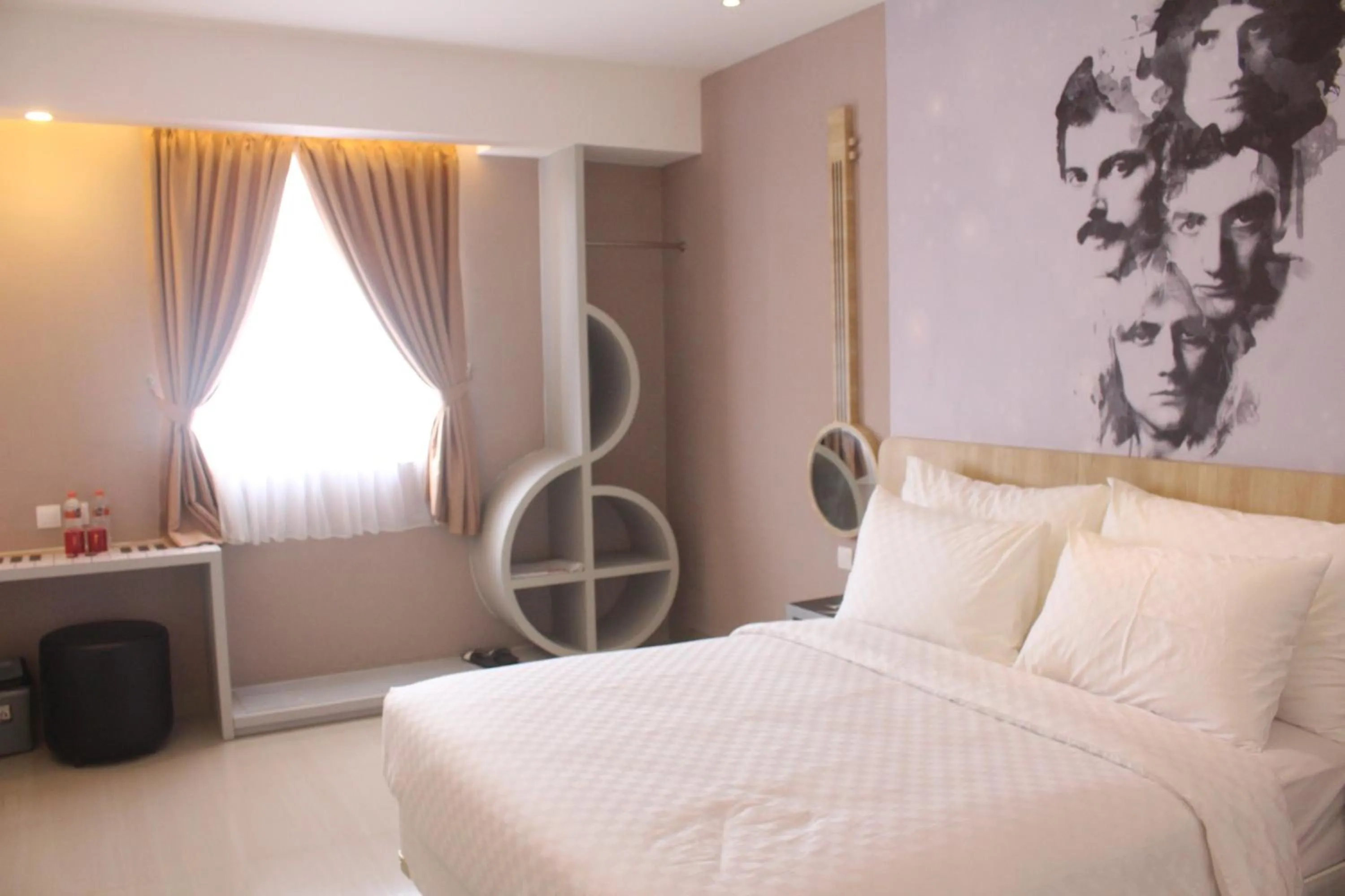 Bedroom, Bed in Uniq Hotel