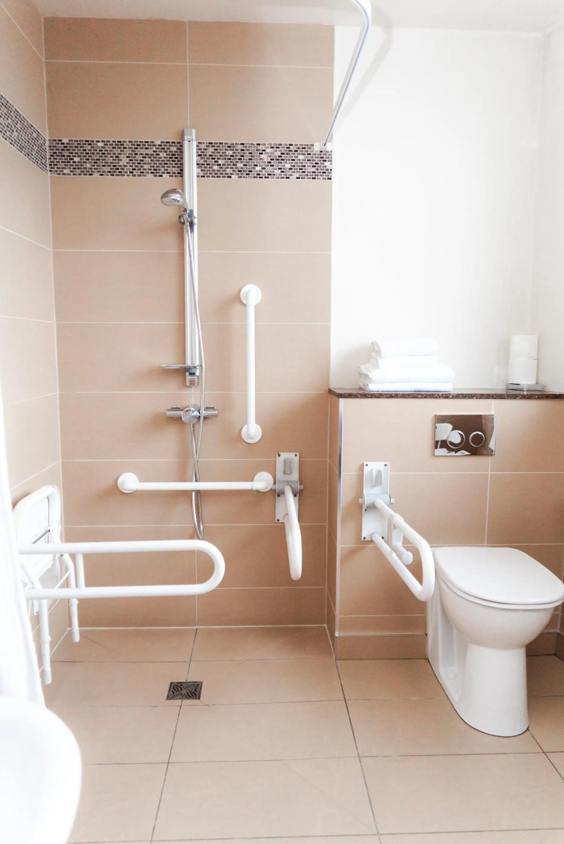 Shower in Caladh Inn