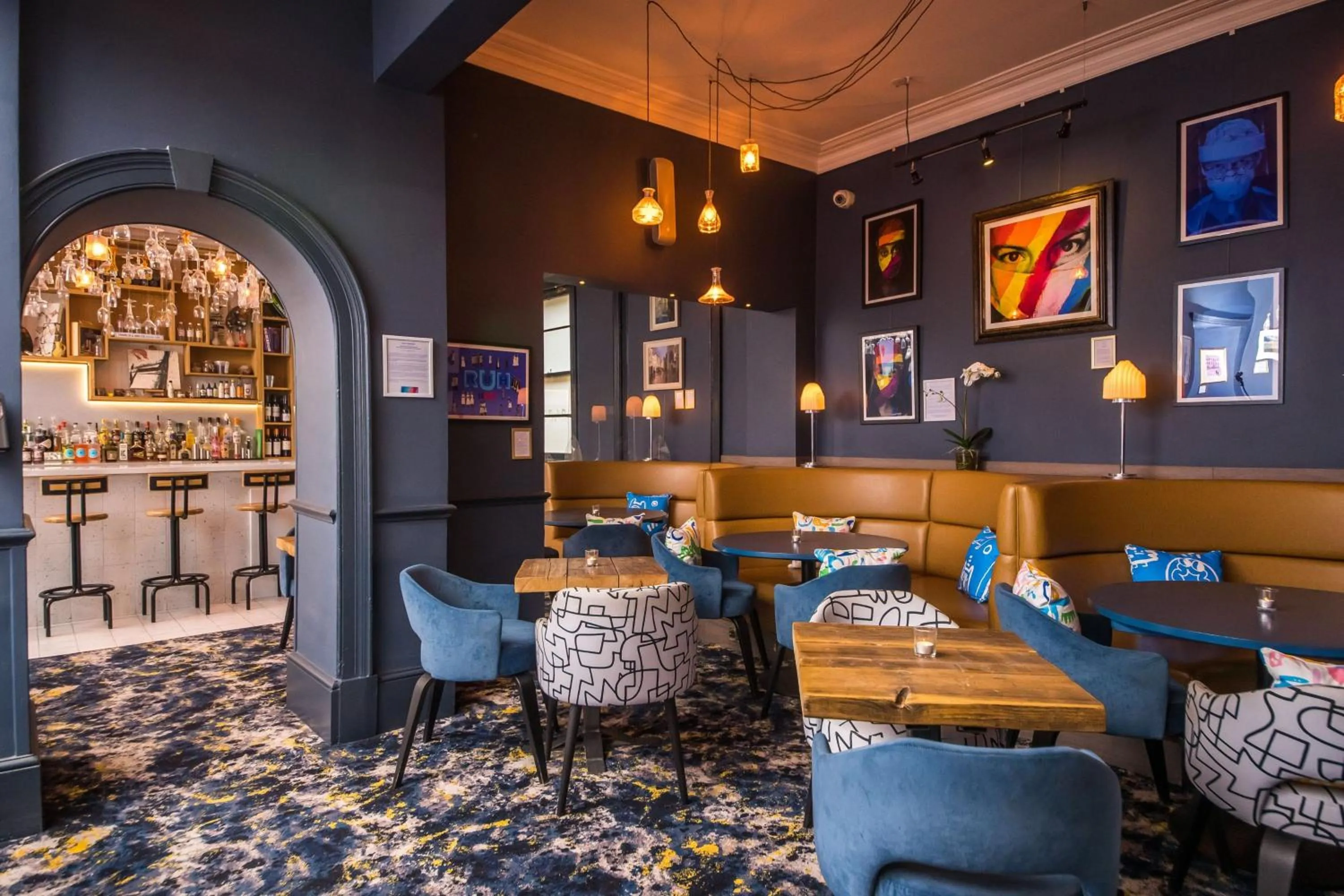 Lounge or bar in Abbey Hotel Bath, a Tribute Portfolio Hotel